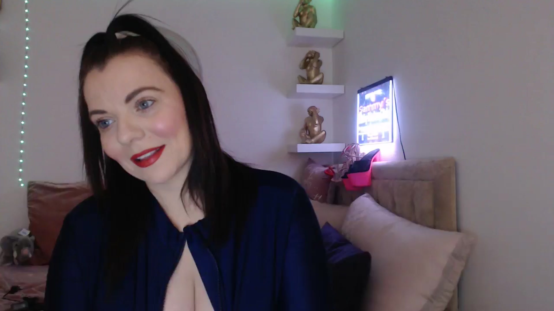 Gallery image thumbnail from innocentSamx's myfreecams stream on, 03/23/2025, 12:32 image 1 of 20