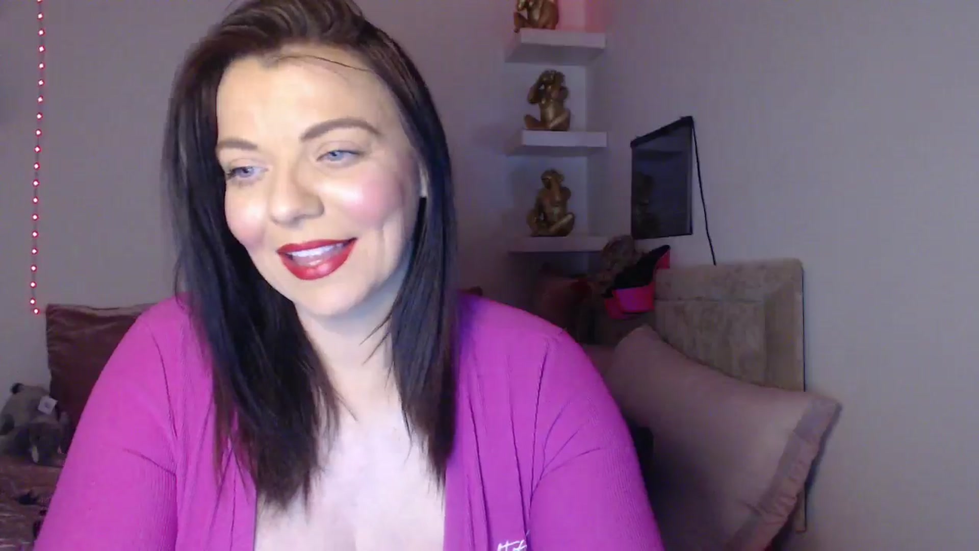 Gallery image thumbnail from innocentSamx's myfreecams stream on, 03/25/2025, 14:11 image 7 of 20