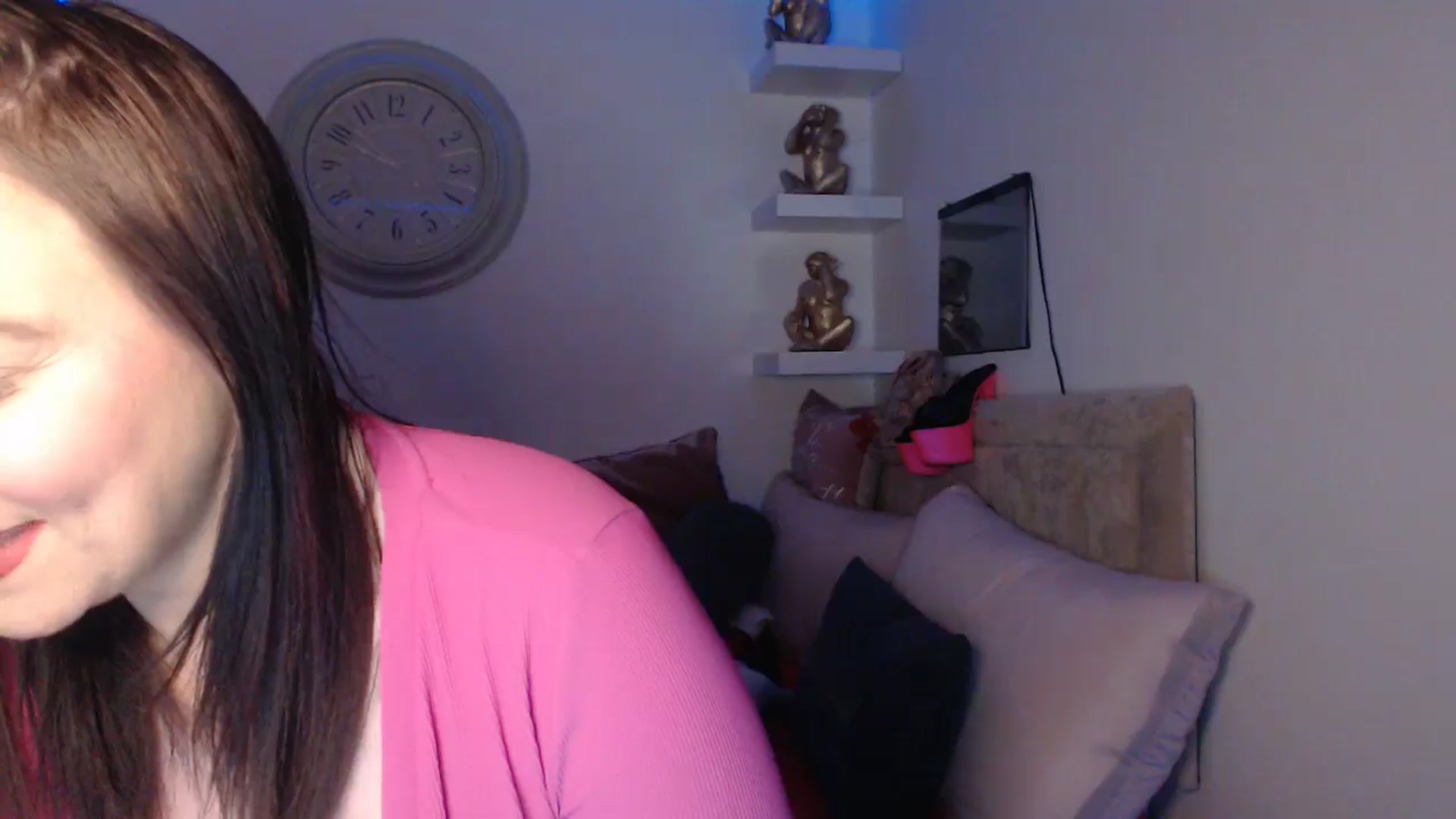 Gallery image thumbnail from innocentSamx's myfreecams stream on, 03/25/2025, 14:11 image 14 of 20