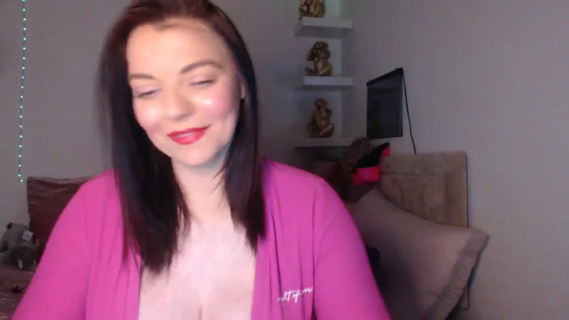Gallery image thumbnail from innocentSamx's myfreecams stream on, 03/25/2025, 14:11 image 11 of 20