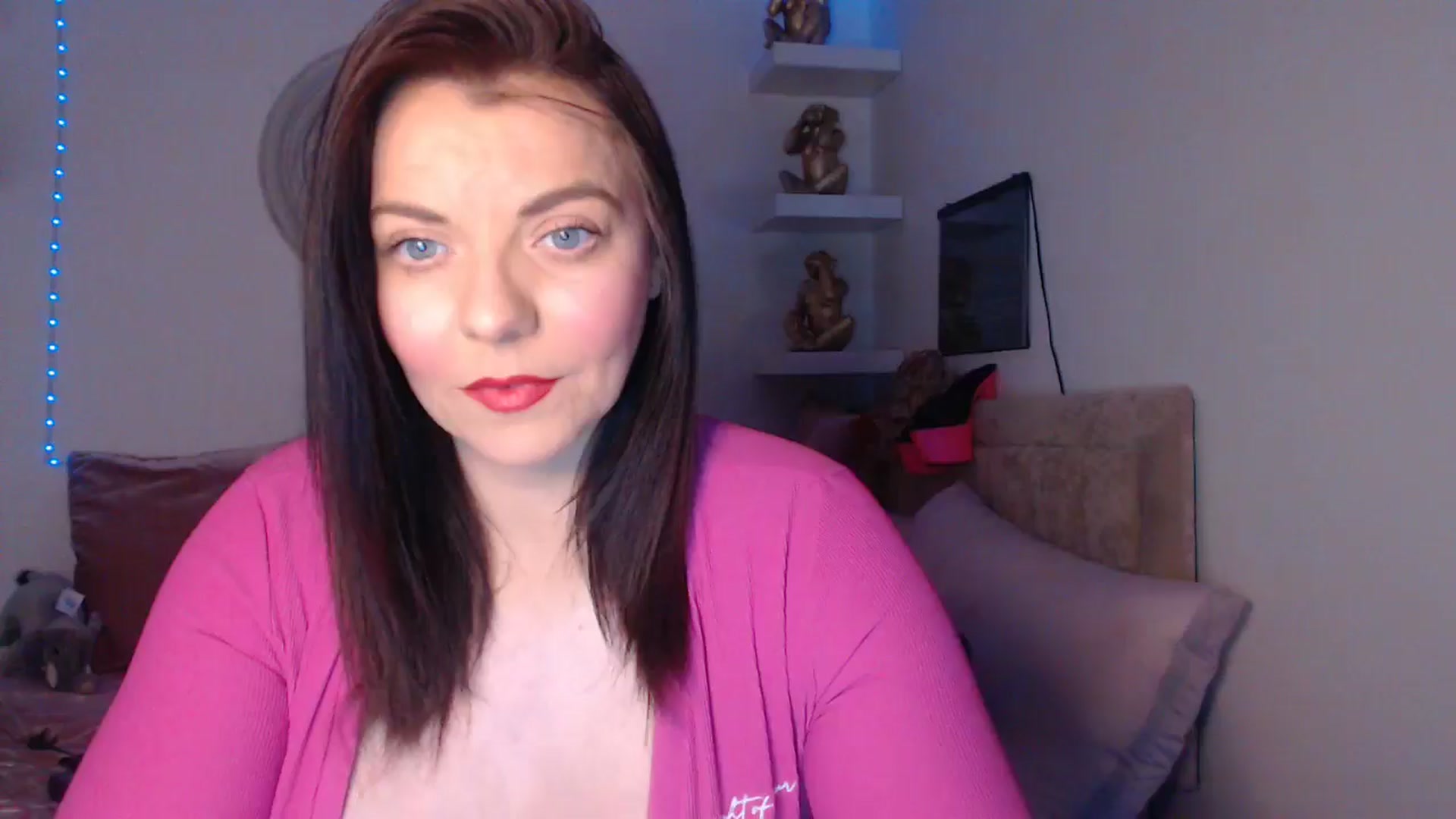 Gallery image thumbnail from innocentSamx's myfreecams stream on, 03/25/2025, 14:11 image 1 of 20