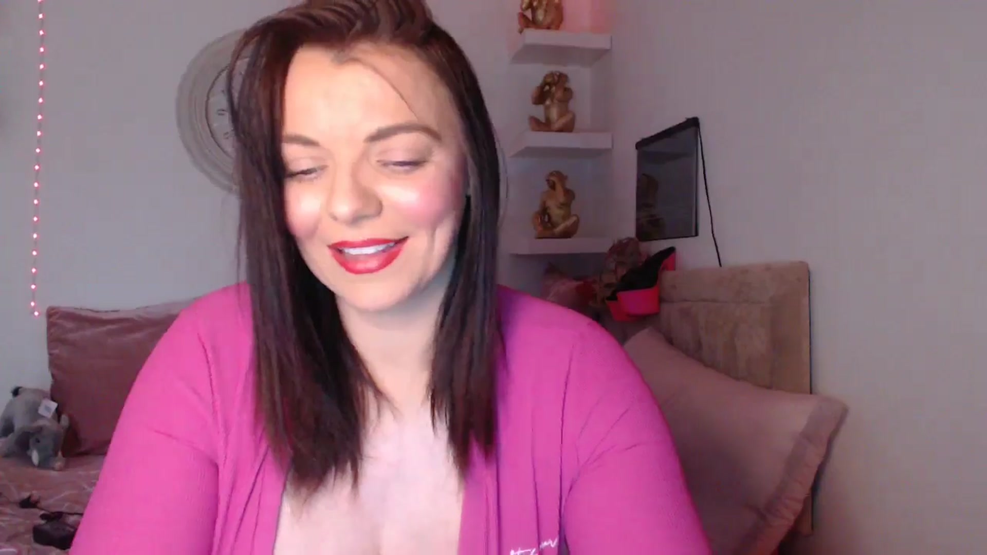Gallery image thumbnail from innocentSamx's myfreecams stream on, 03/25/2025, 14:48 image 5 of 20
