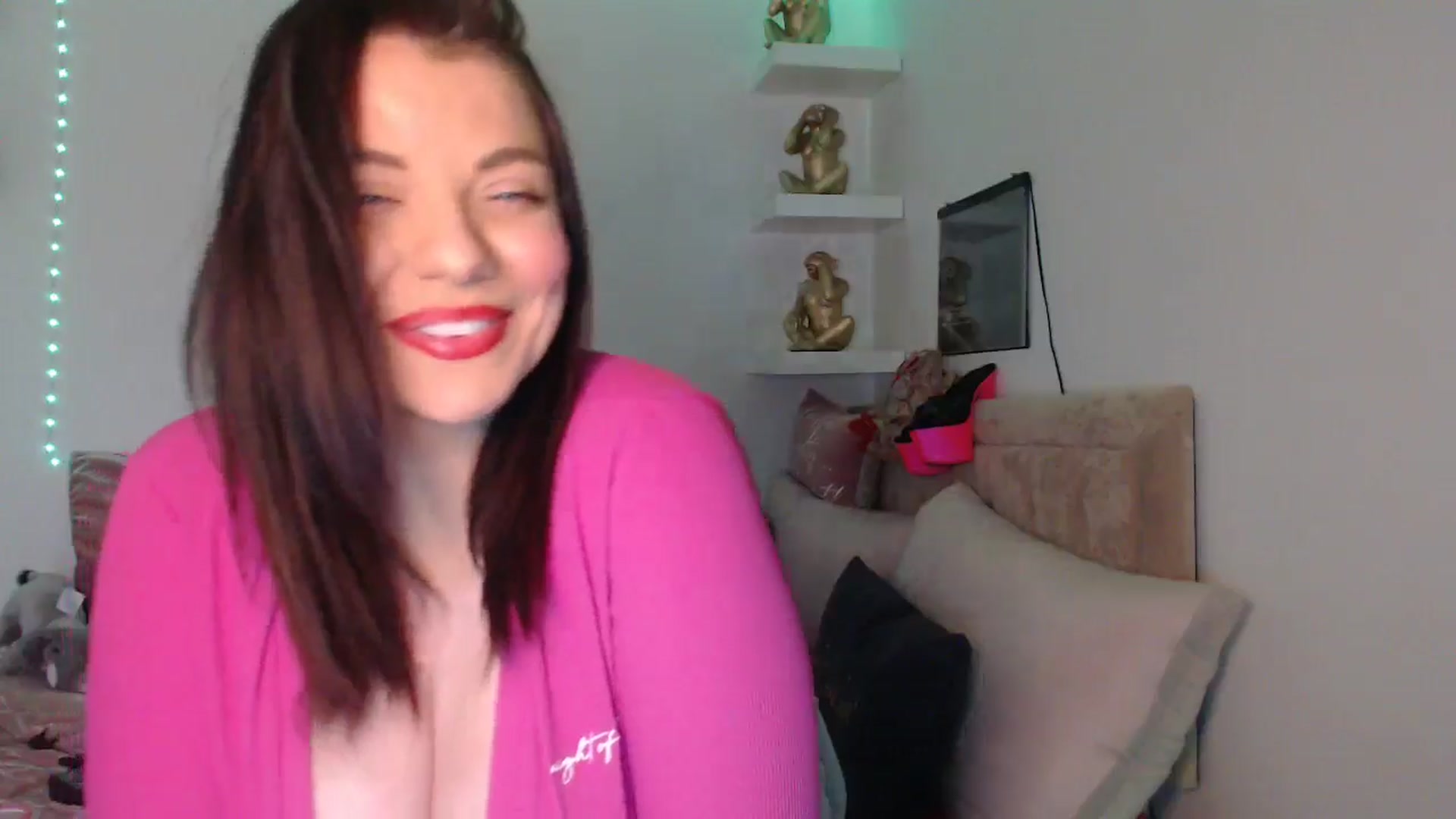 Gallery image thumbnail from innocentSamx's myfreecams stream on, 03/25/2025, 14:48 image 2 of 20