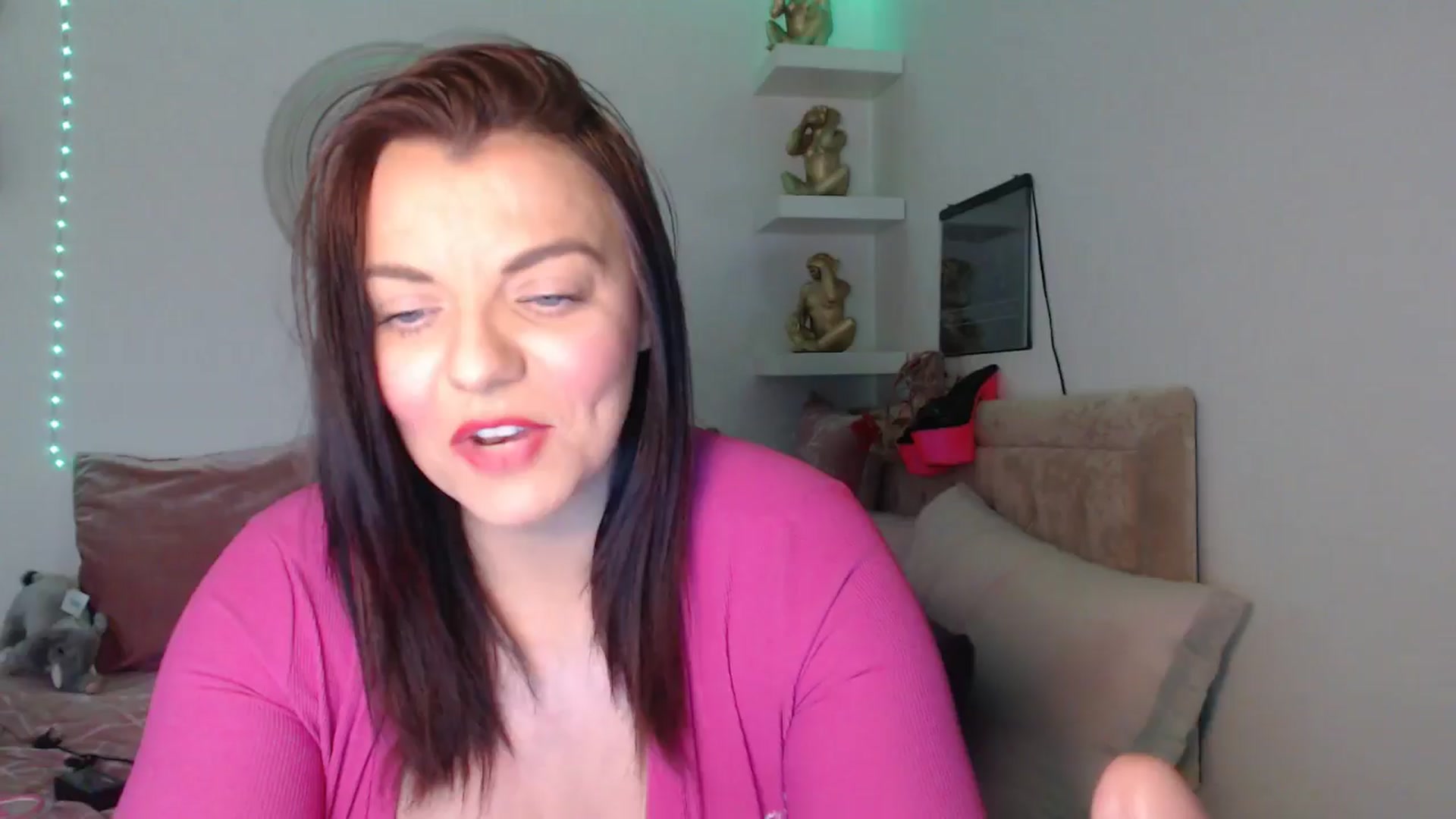 Gallery image thumbnail from innocentSamx's myfreecams stream on, 03/25/2025, 15:27 image 2 of 20