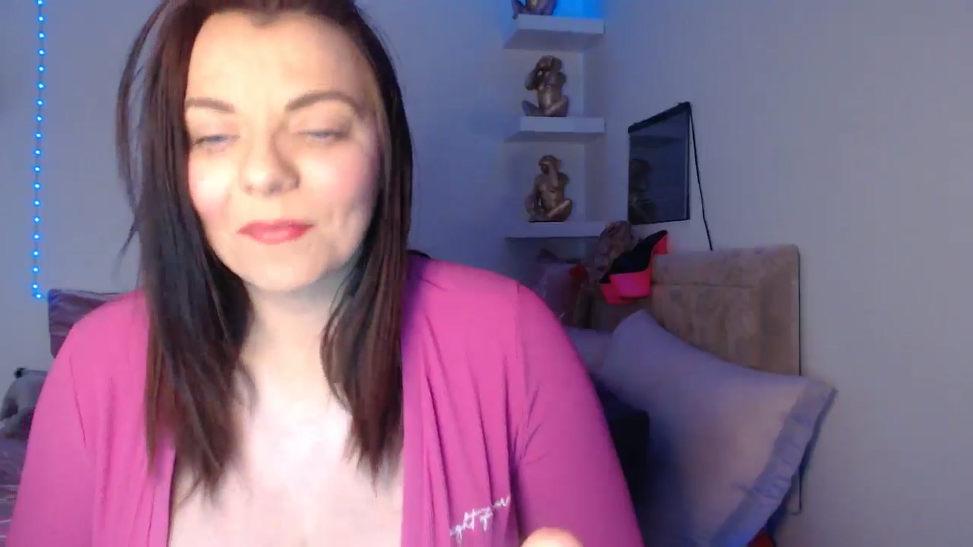 Gallery image thumbnail from innocentSamx's myfreecams stream on, 03/25/2025, 15:27 image 20 of 20