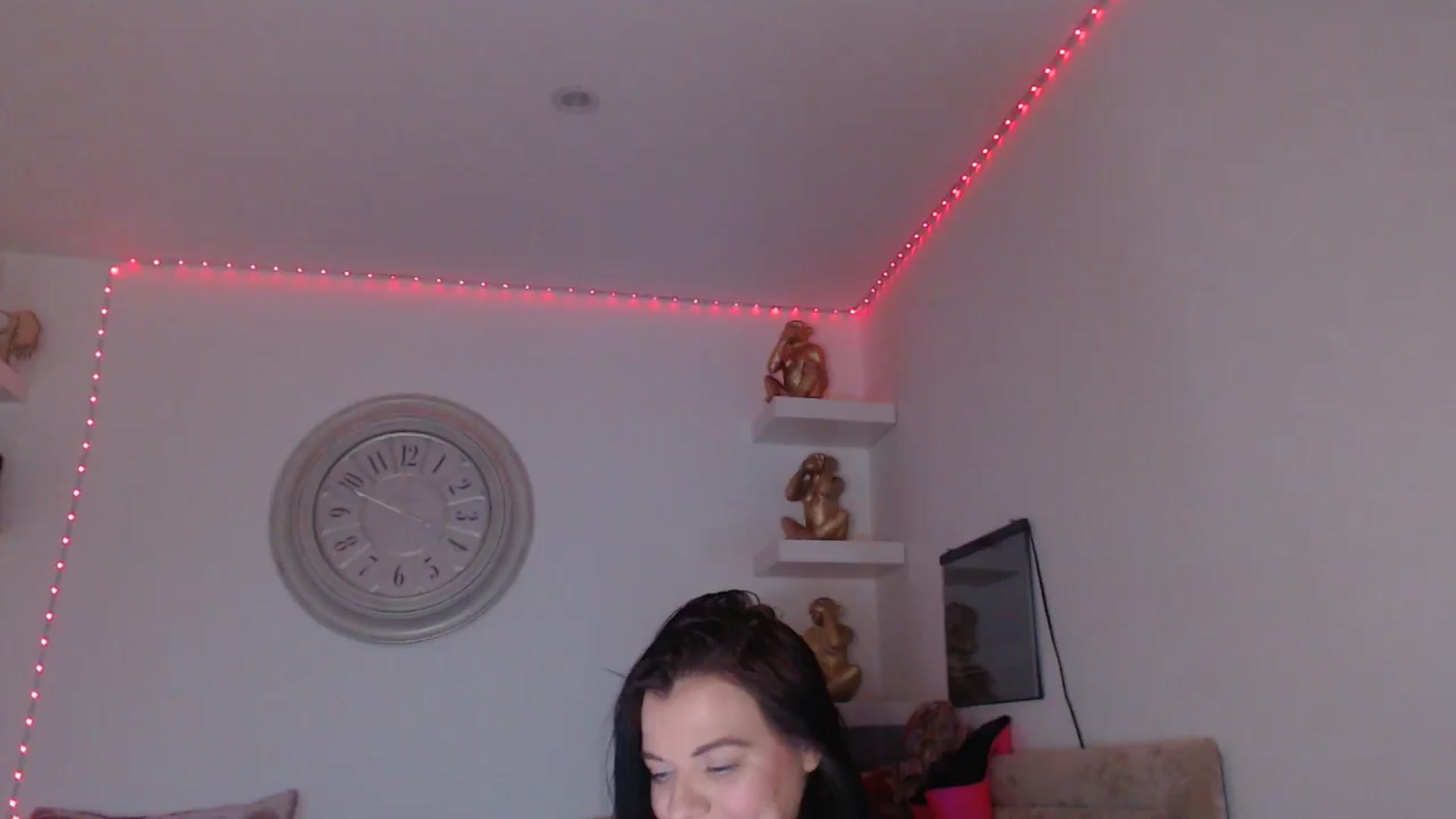 Gallery image thumbnail from innocentSamx's myfreecams stream on, 03/25/2025, 16:09 image 16 of 20