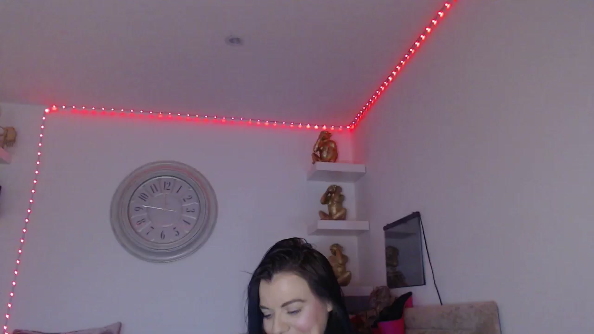 Gallery image thumbnail from innocentSamx's myfreecams stream on, 03/25/2025, 16:09 image 14 of 20