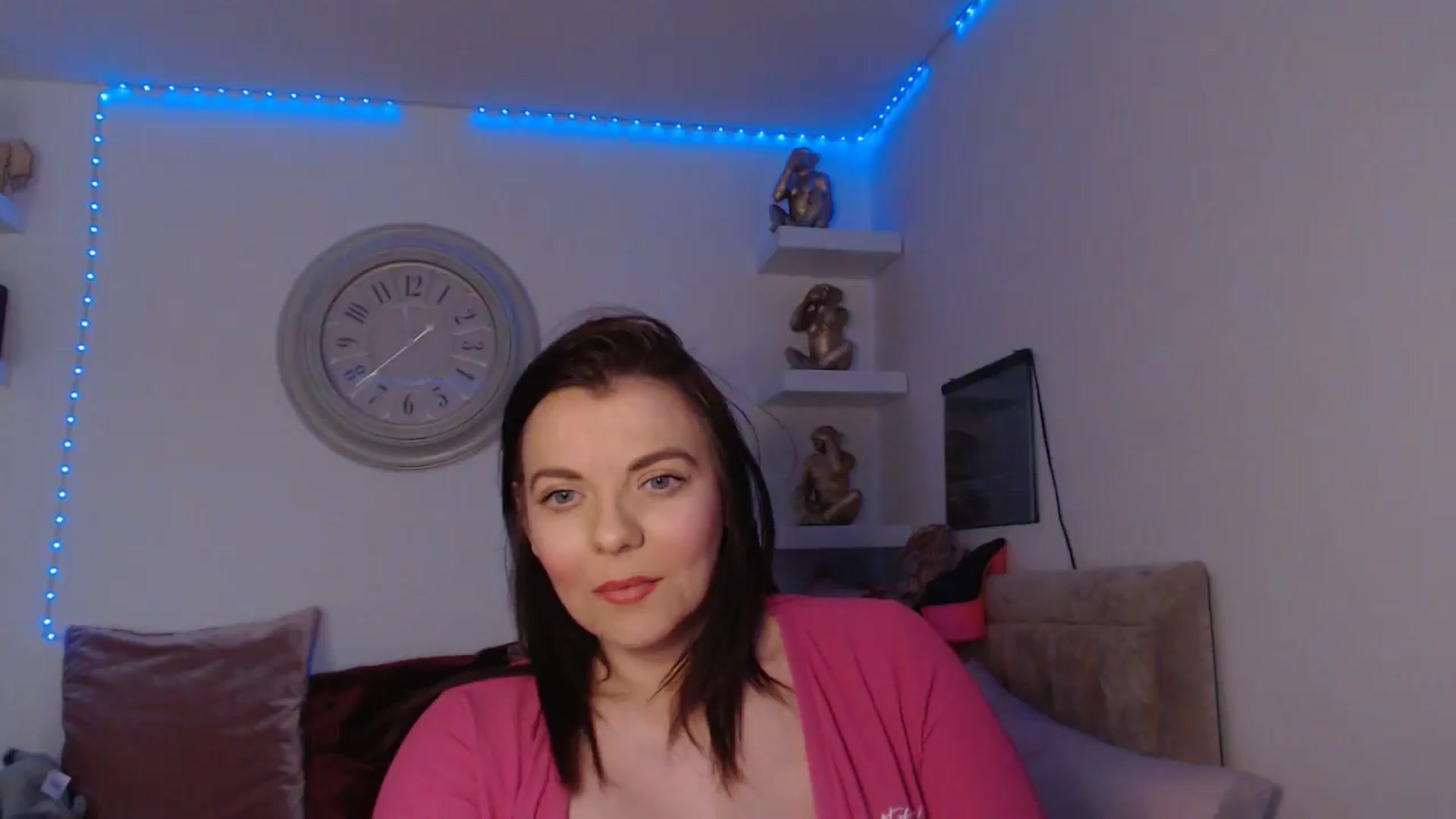 Gallery image thumbnail from innocentSamx's myfreecams stream on, 03/25/2025, 16:09 image 3 of 20