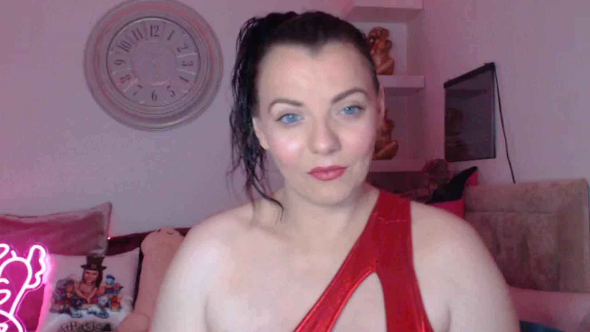 Gallery image thumbnail from innocentSamx's myfreecams stream on, 03/26/2025, 15:35 image 7 of 20