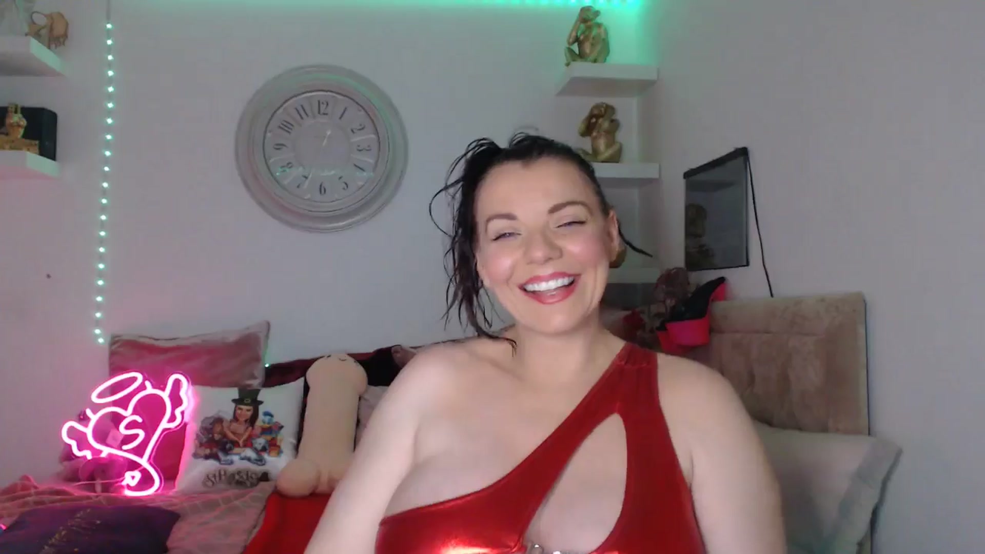 Gallery image thumbnail from innocentSamx's myfreecams stream on, 03/26/2025, 16:13 image 2 of 20