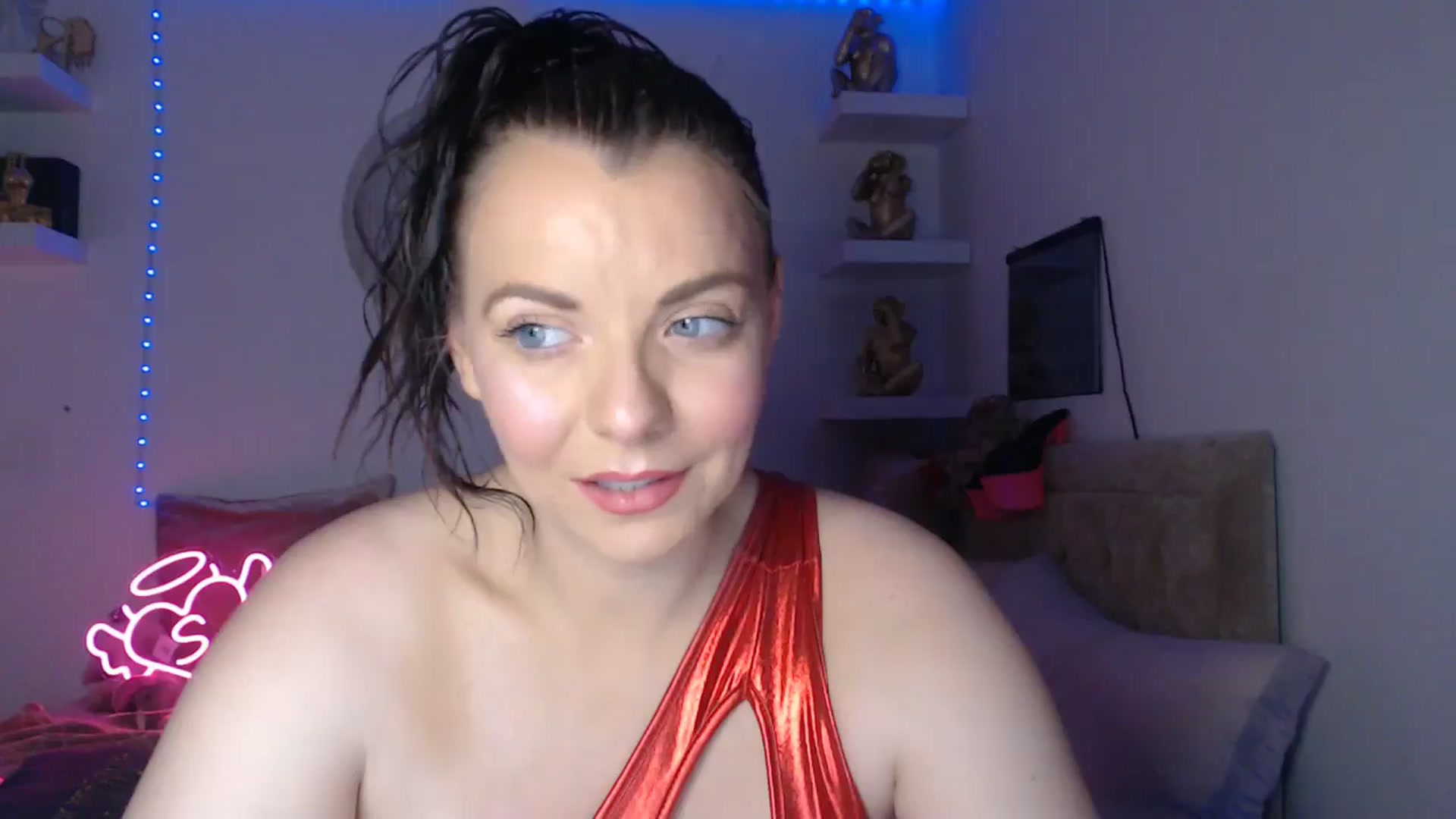 Gallery image thumbnail from innocentSamx's myfreecams stream on, 03/26/2025, 16:13 image 9 of 20