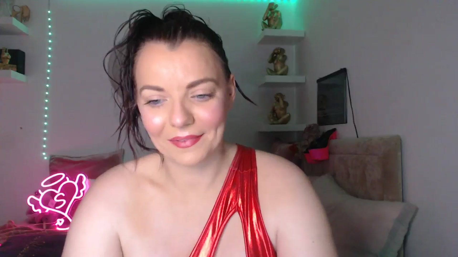 Gallery image thumbnail from innocentSamx's myfreecams stream on, 03/26/2025, 16:13 image 4 of 20