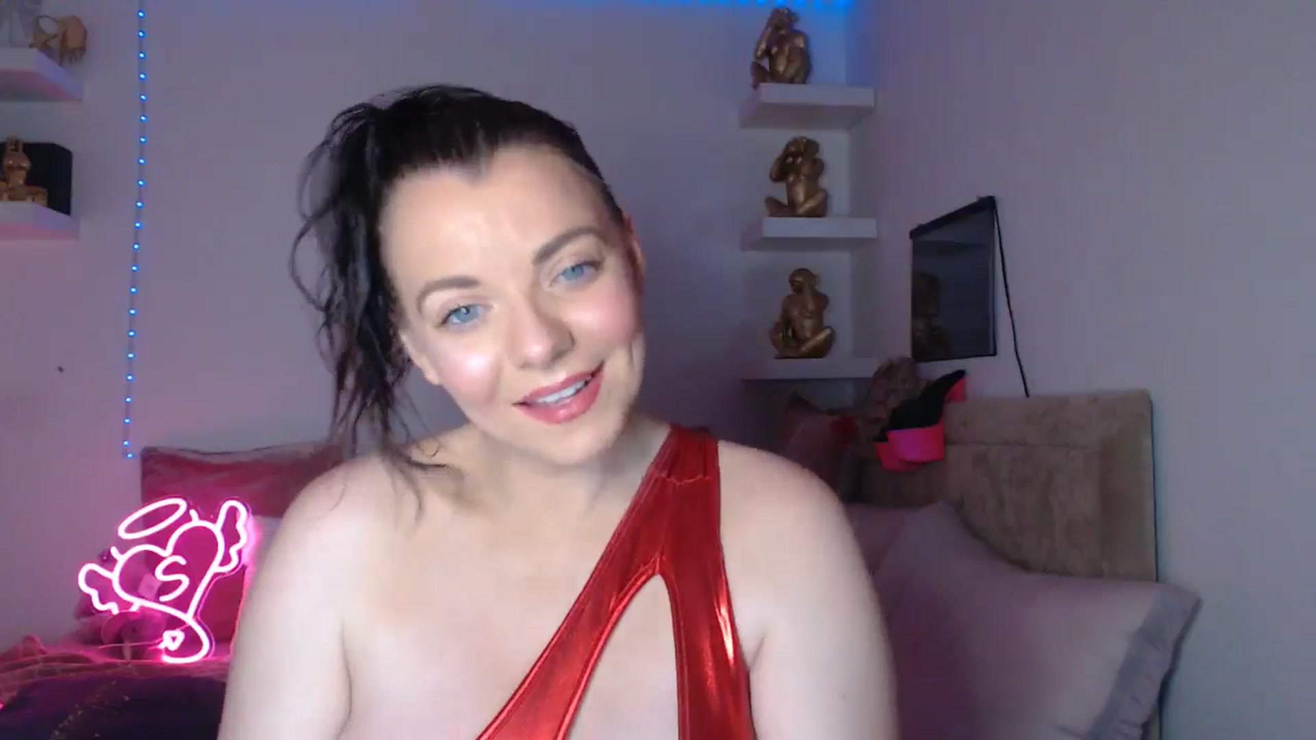 Gallery image thumbnail from innocentSamx's myfreecams stream on, 03/26/2025, 16:13 image 8 of 20