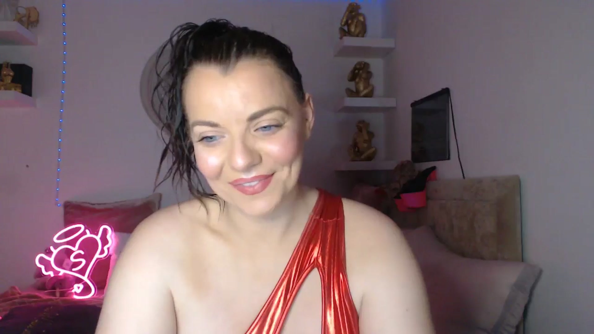 Gallery image thumbnail from innocentSamx's myfreecams stream on, 03/26/2025, 16:13 image 16 of 20