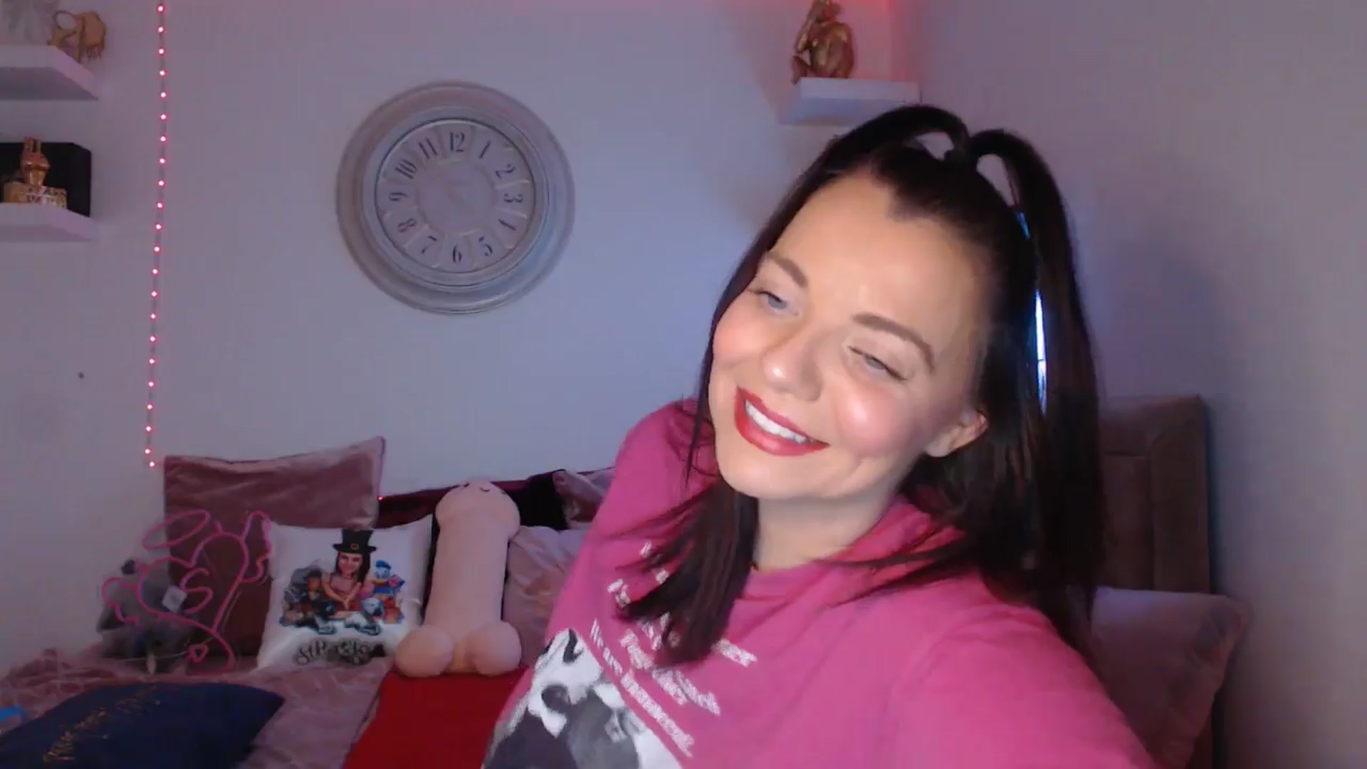 Gallery image thumbnail from innocentSamx's myfreecams stream on, 03/28/2025, 15:12 image 18 of 20