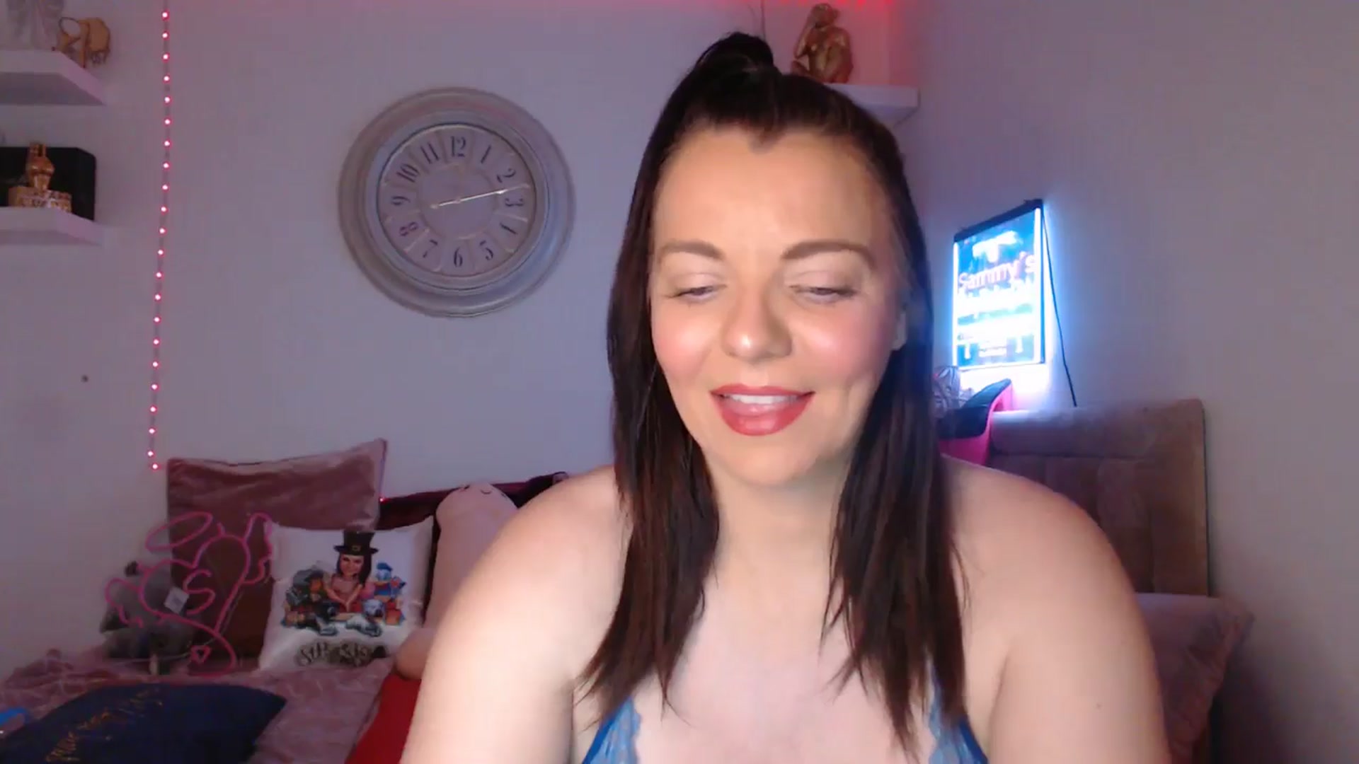 Gallery image thumbnail from innocentSamx's myfreecams stream on, 03/28/2025, 17:05 image 13 of 20