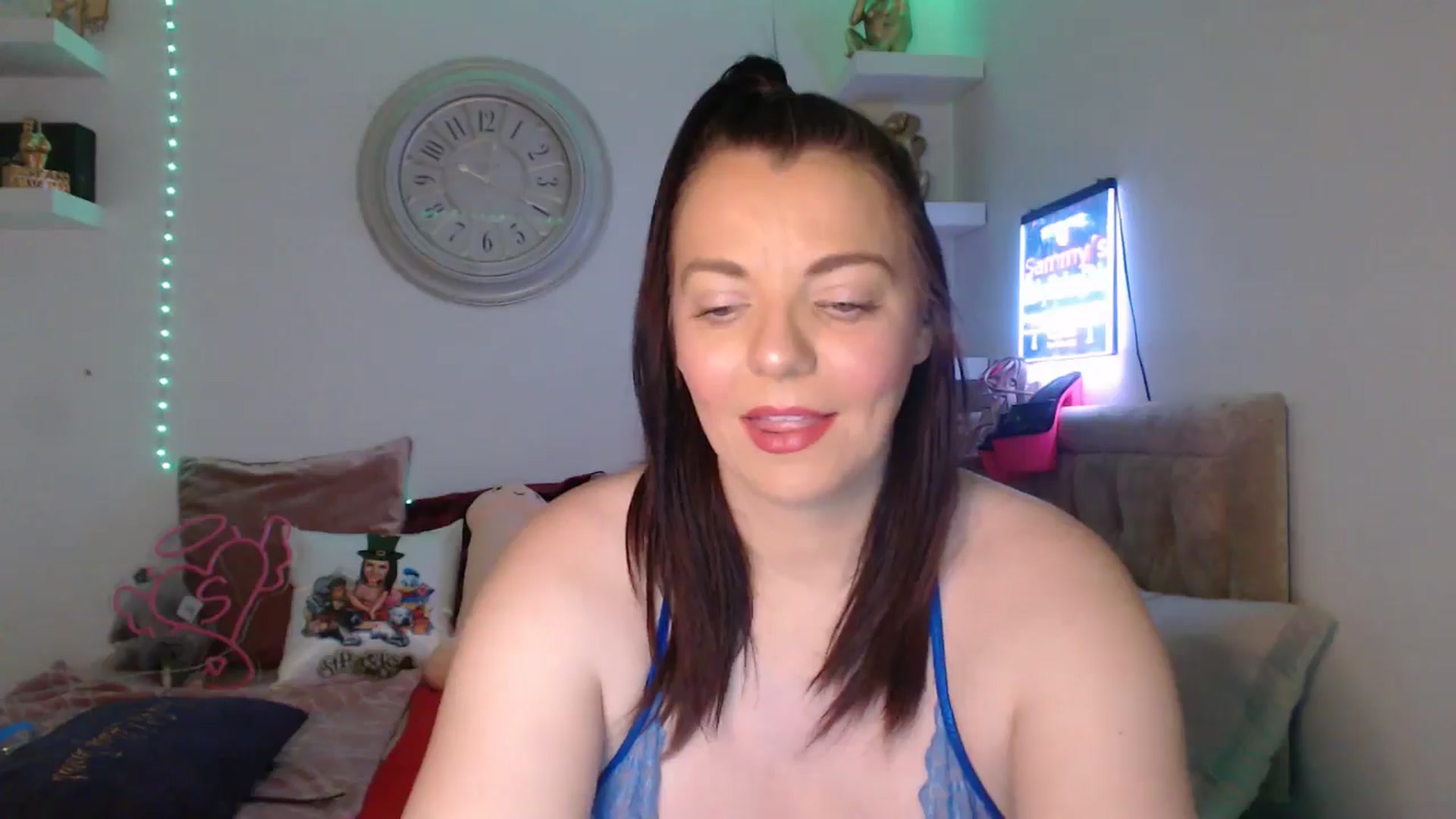 Gallery image thumbnail from innocentSamx's myfreecams stream on, 03/28/2025, 17:05 image 14 of 20