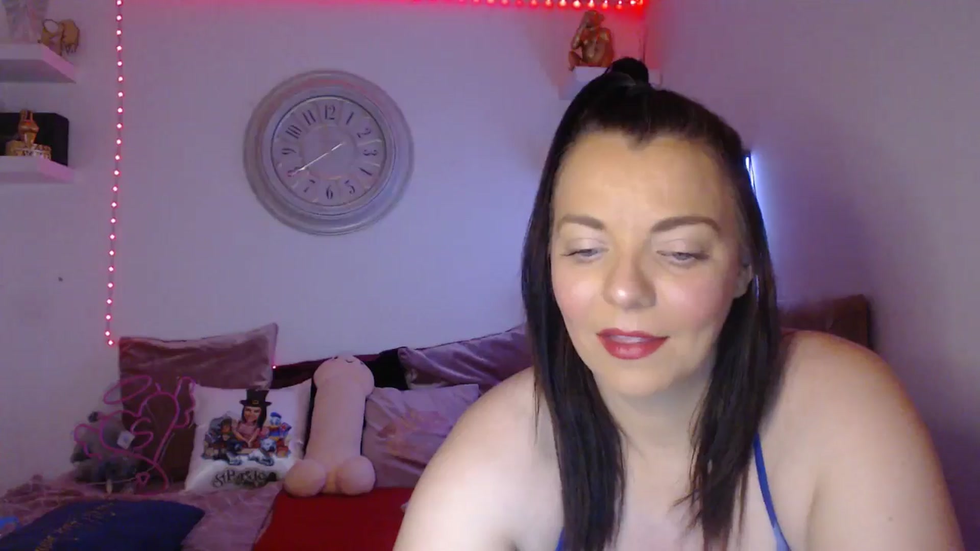 Gallery image thumbnail from innocentSamx's myfreecams stream on, 03/28/2025, 17:05 image 7 of 20