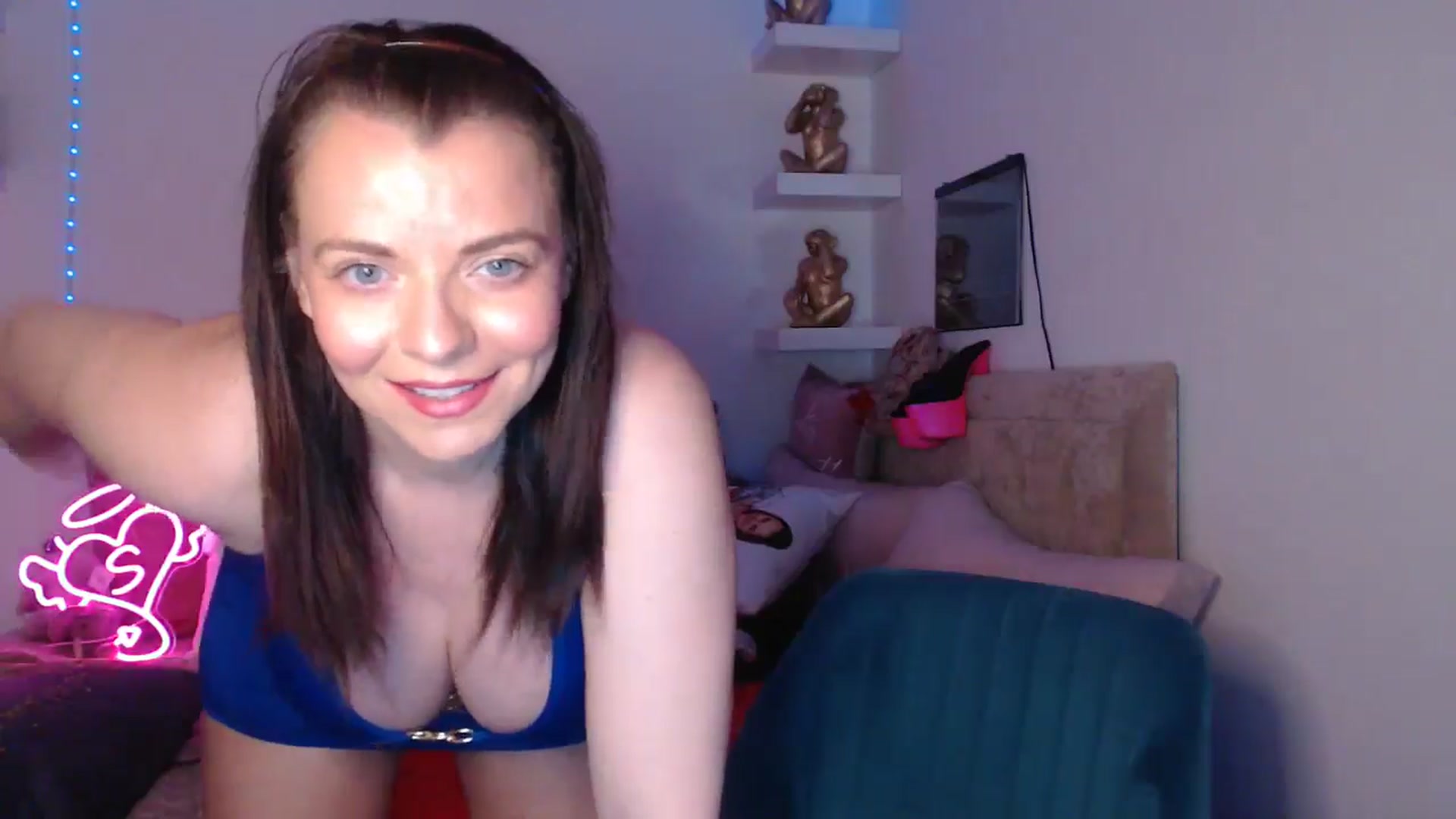 Gallery image thumbnail from innocentSamx's myfreecams stream on, 03/29/2025, 13:36 image 14 of 20