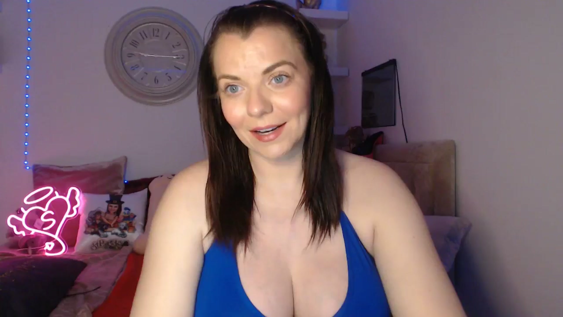 Gallery image thumbnail from innocentSamx's myfreecams stream on, 03/29/2025, 13:36 image 16 of 20