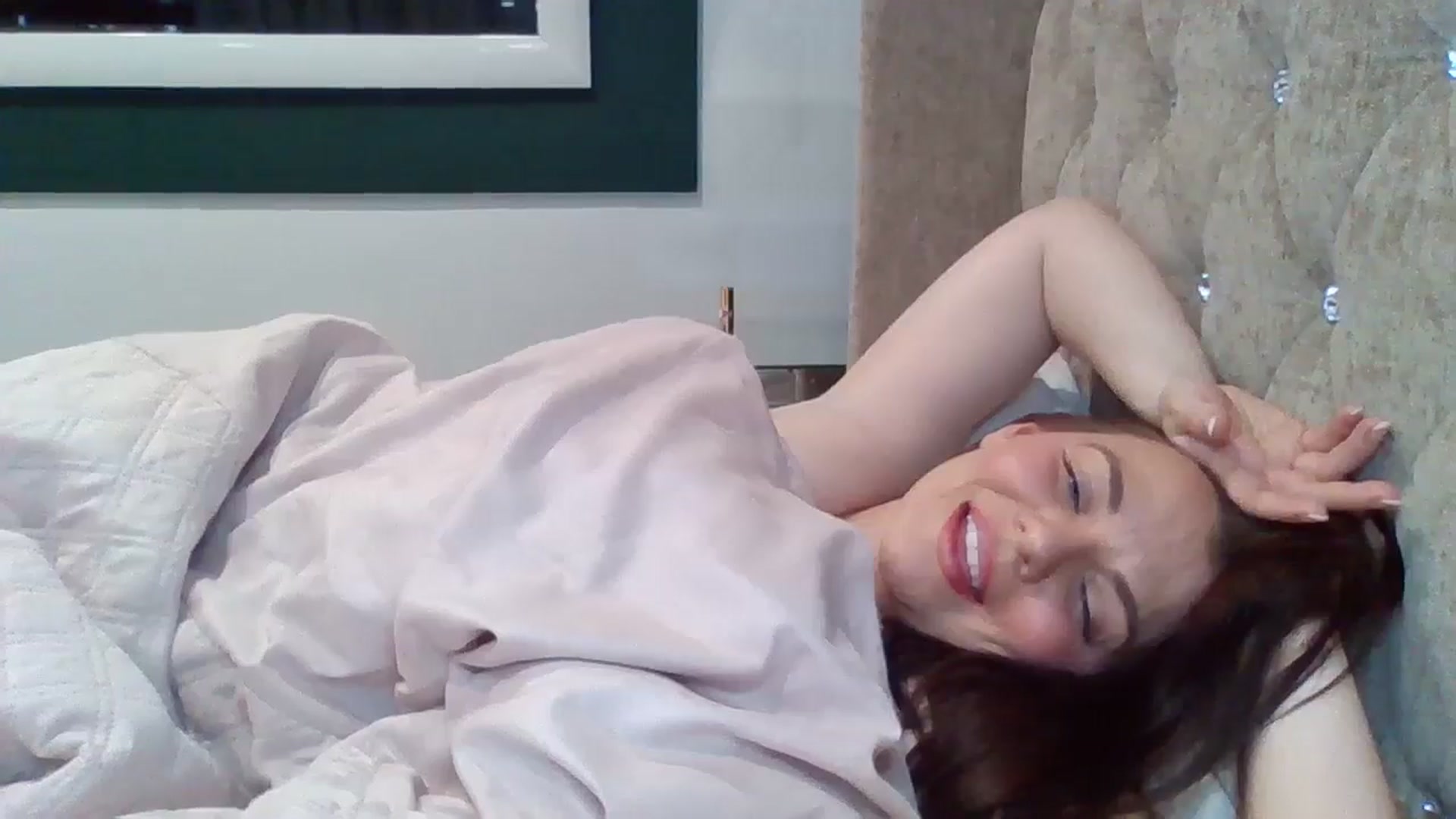 Gallery image thumbnail from innocentSamx's myfreecams stream on, 03/30/2025, 11:42 image 15 of 20