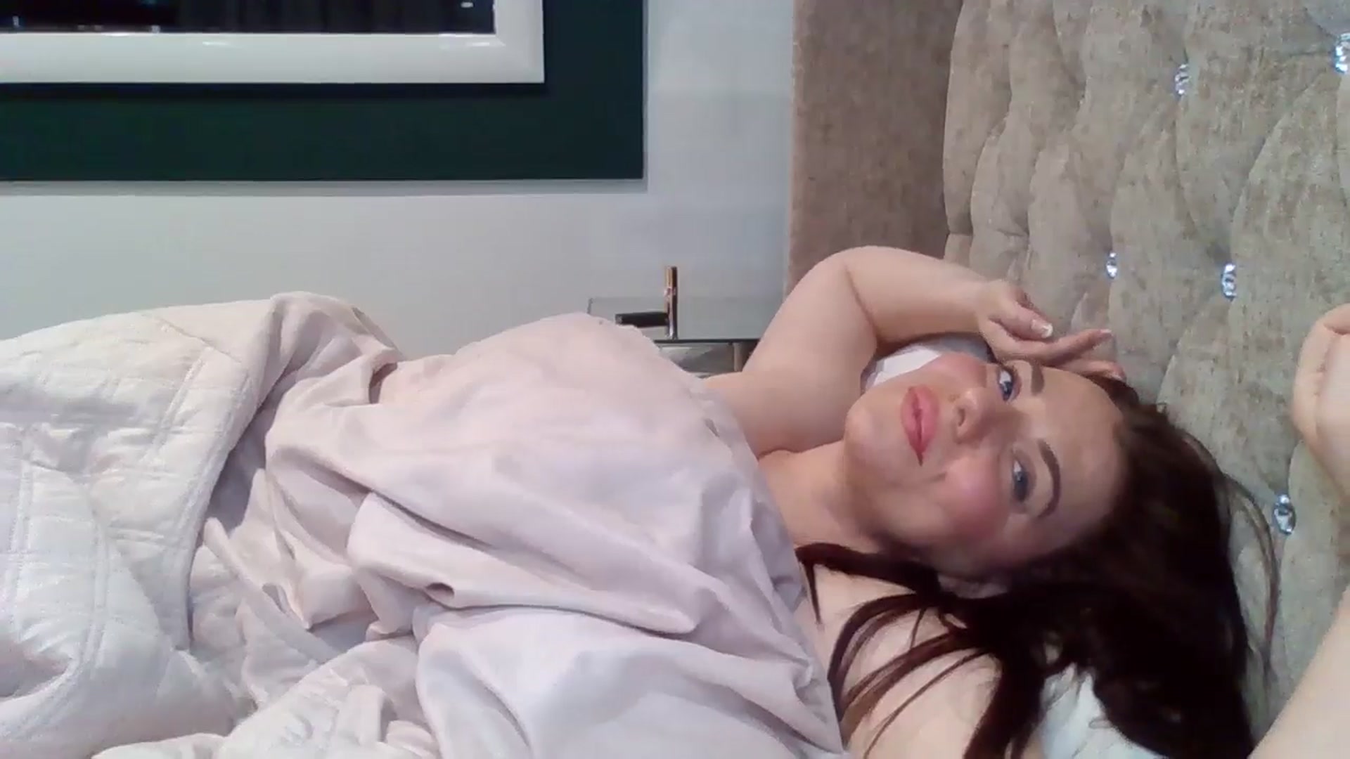 Gallery image thumbnail from innocentSamx's myfreecams stream on, 03/30/2025, 11:42 image 13 of 20