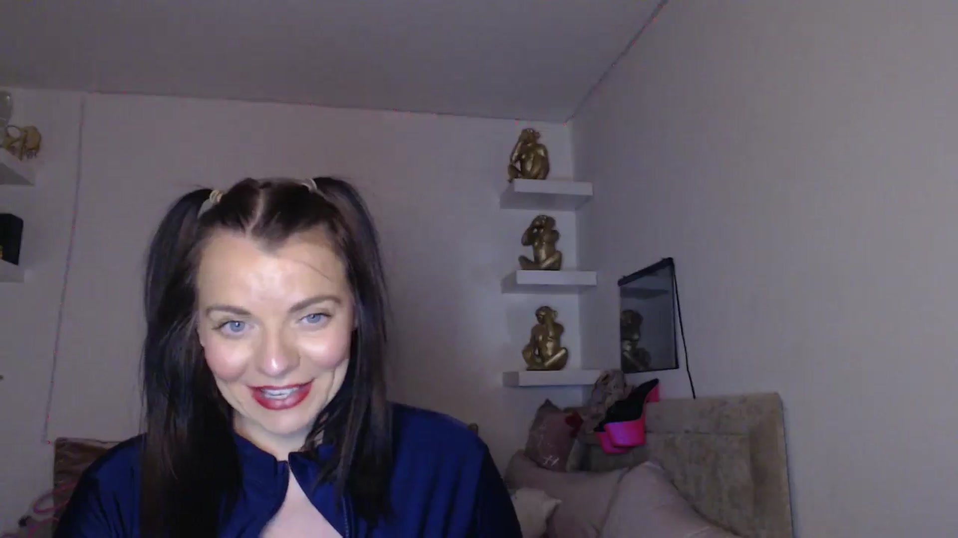 Gallery image thumbnail from innocentSamx's myfreecams stream on, 04/02/2025, 19:25 image 5 of 20