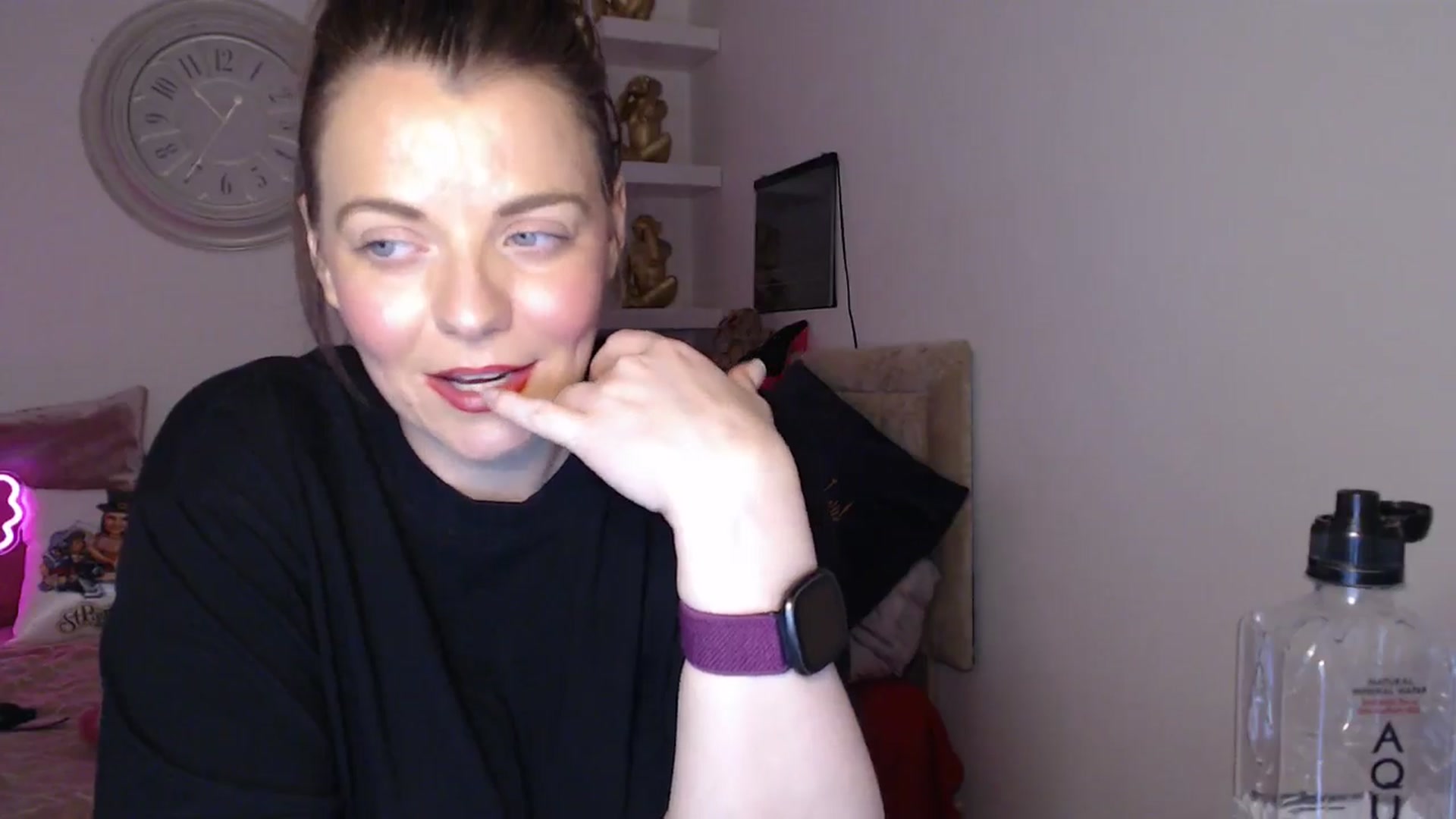 Gallery image thumbnail from innocentSamx's myfreecams stream on, 04/04/2025, 15:04 image 9 of 20