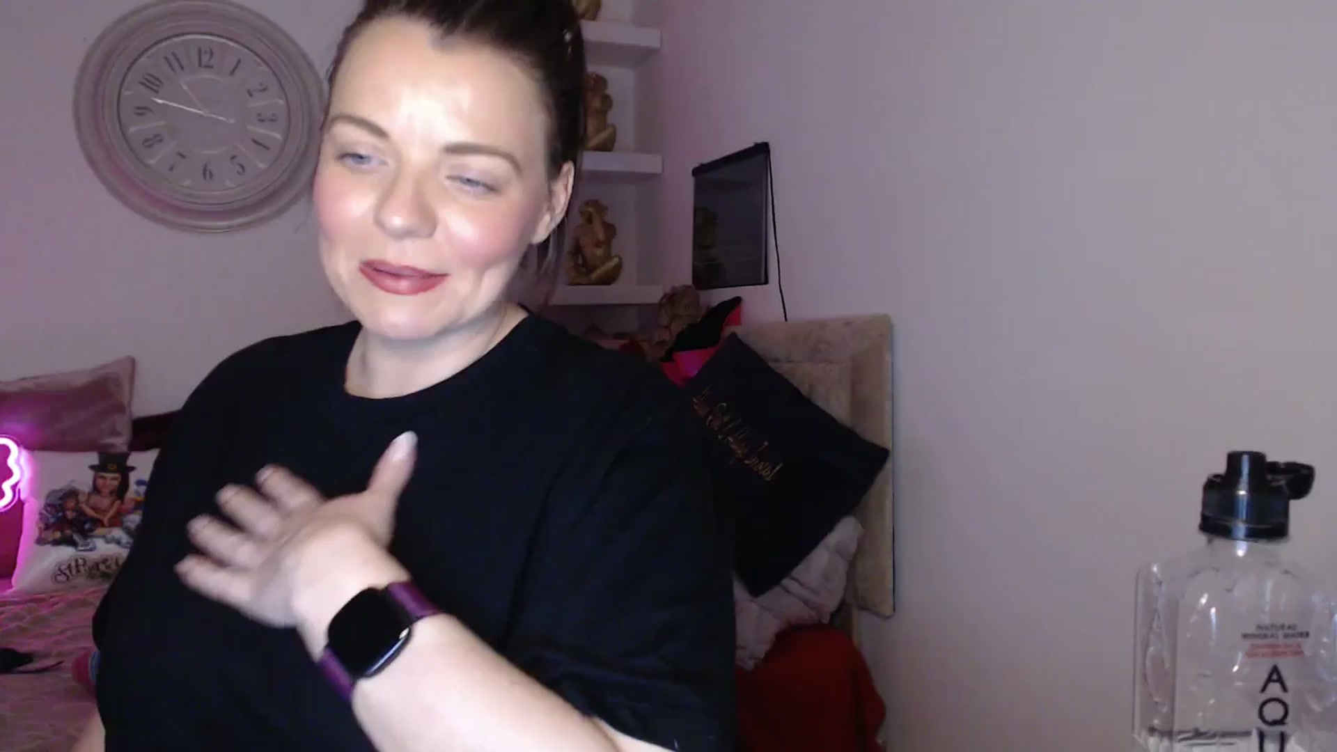 Gallery image thumbnail from innocentSamx's myfreecams stream on, 04/04/2025, 15:04 image 19 of 20