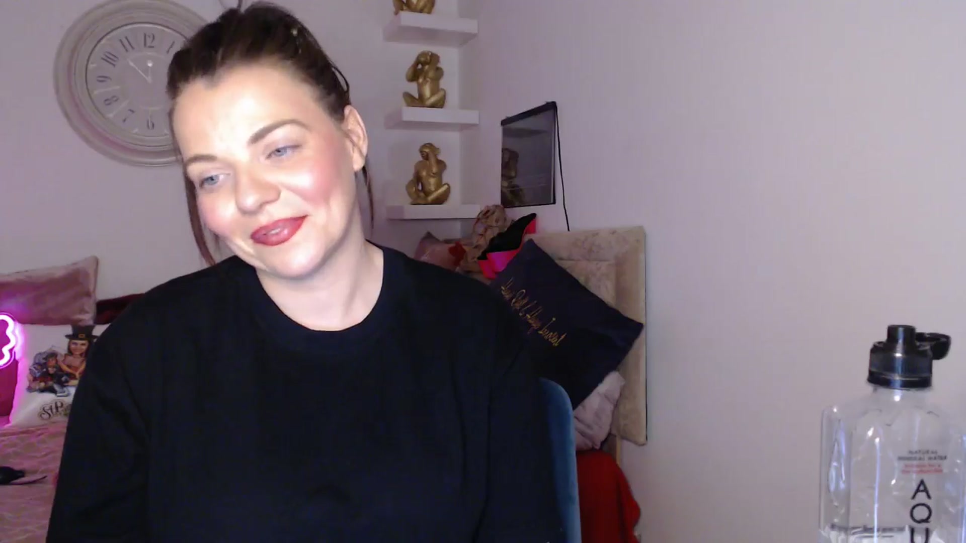 Gallery image thumbnail from innocentSamx's myfreecams stream on, 04/04/2025, 15:04 image 5 of 20