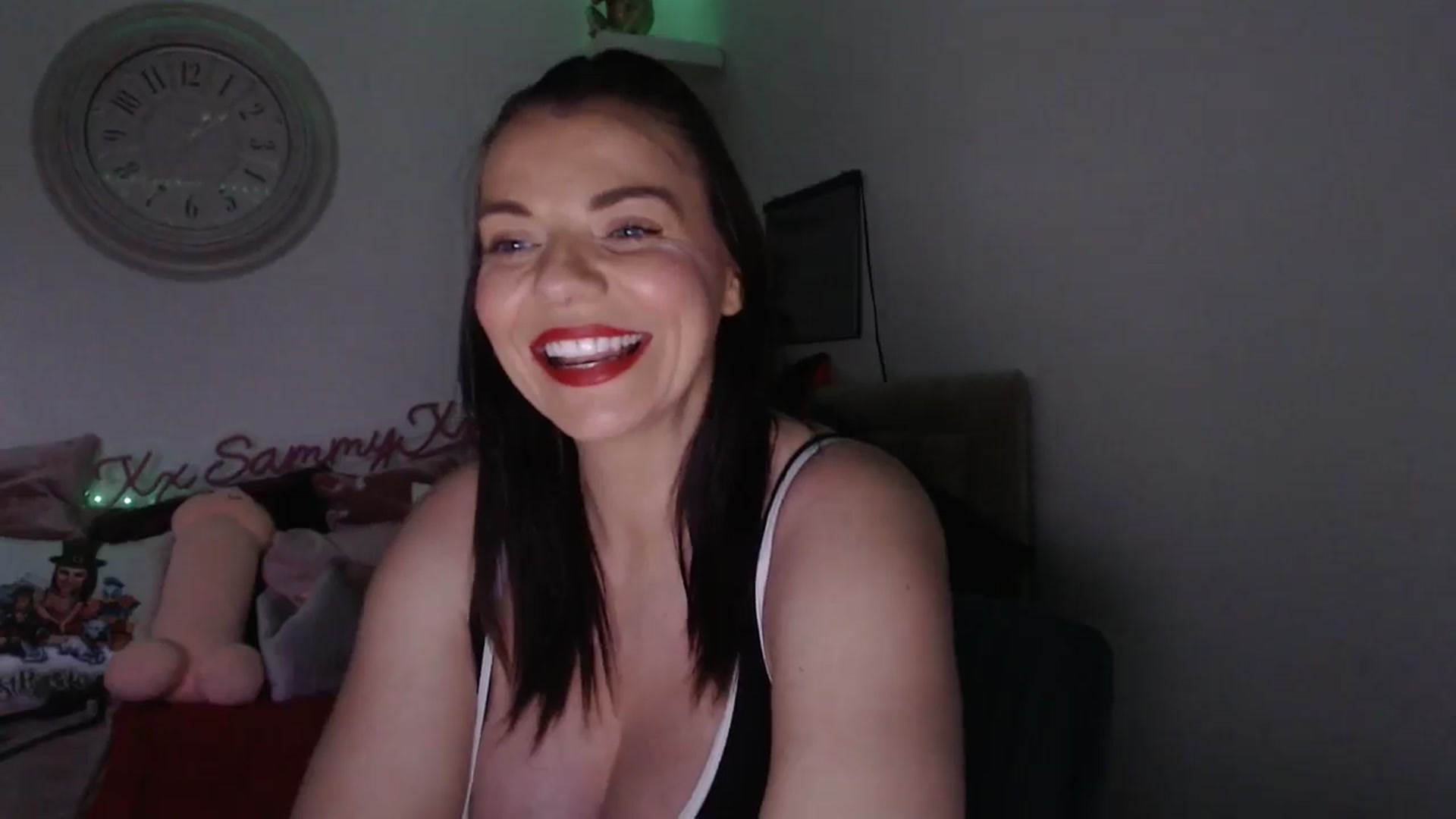 Gallery image thumbnail from innocentSamx's myfreecams stream on, 04/06/2025, 18:01 image 7 of 20