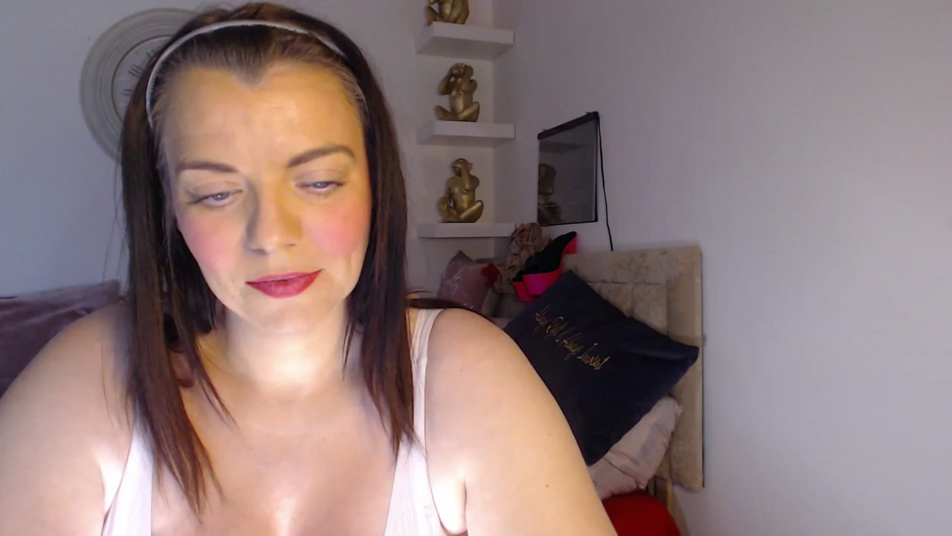 Gallery image thumbnail from innocentSamx's myfreecams stream on, 04/11/2025, 14:37 image 7 of 20