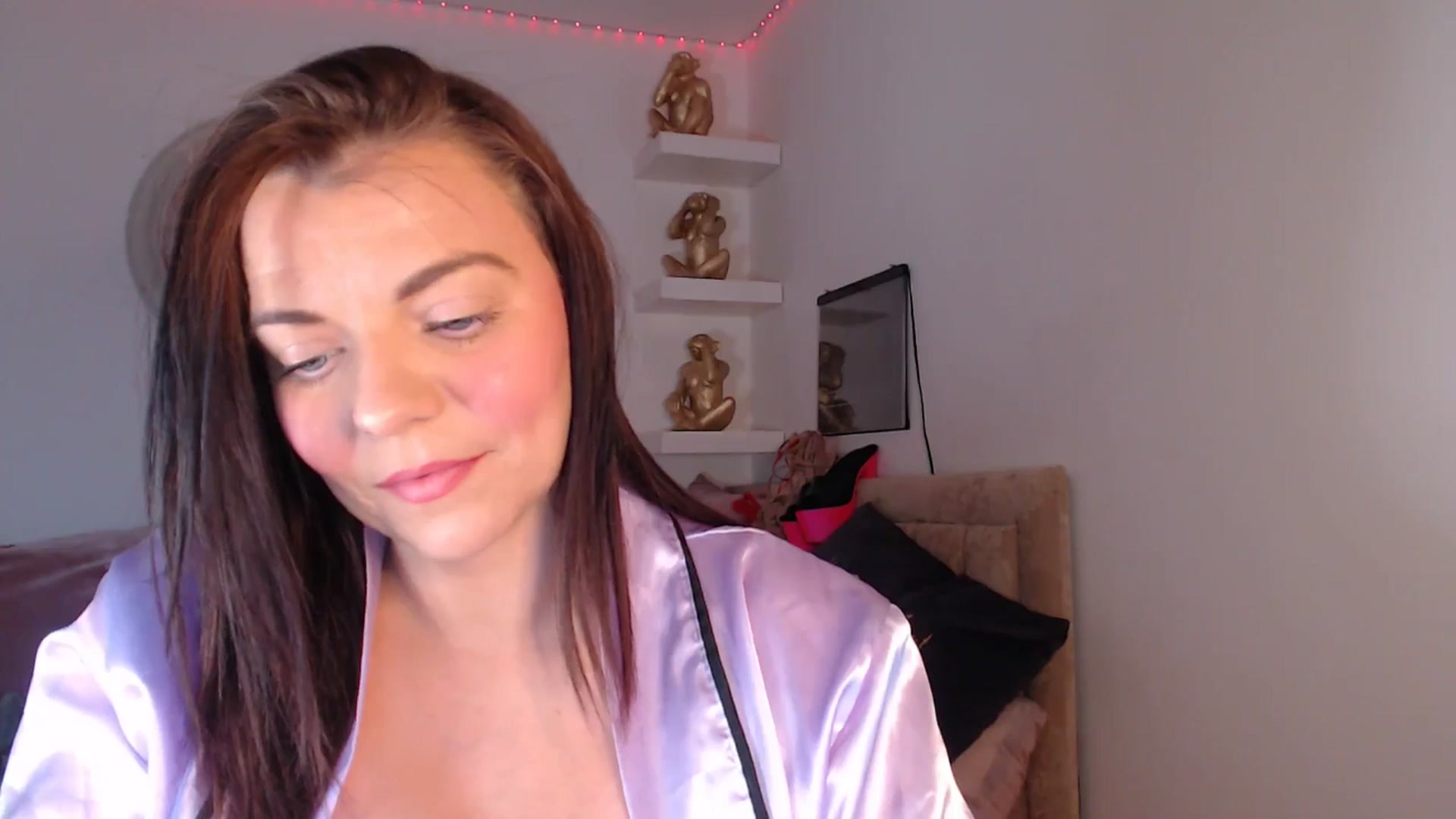 Gallery image thumbnail from innocentSamx's myfreecams stream on, 04/11/2025, 16:19 image 18 of 20