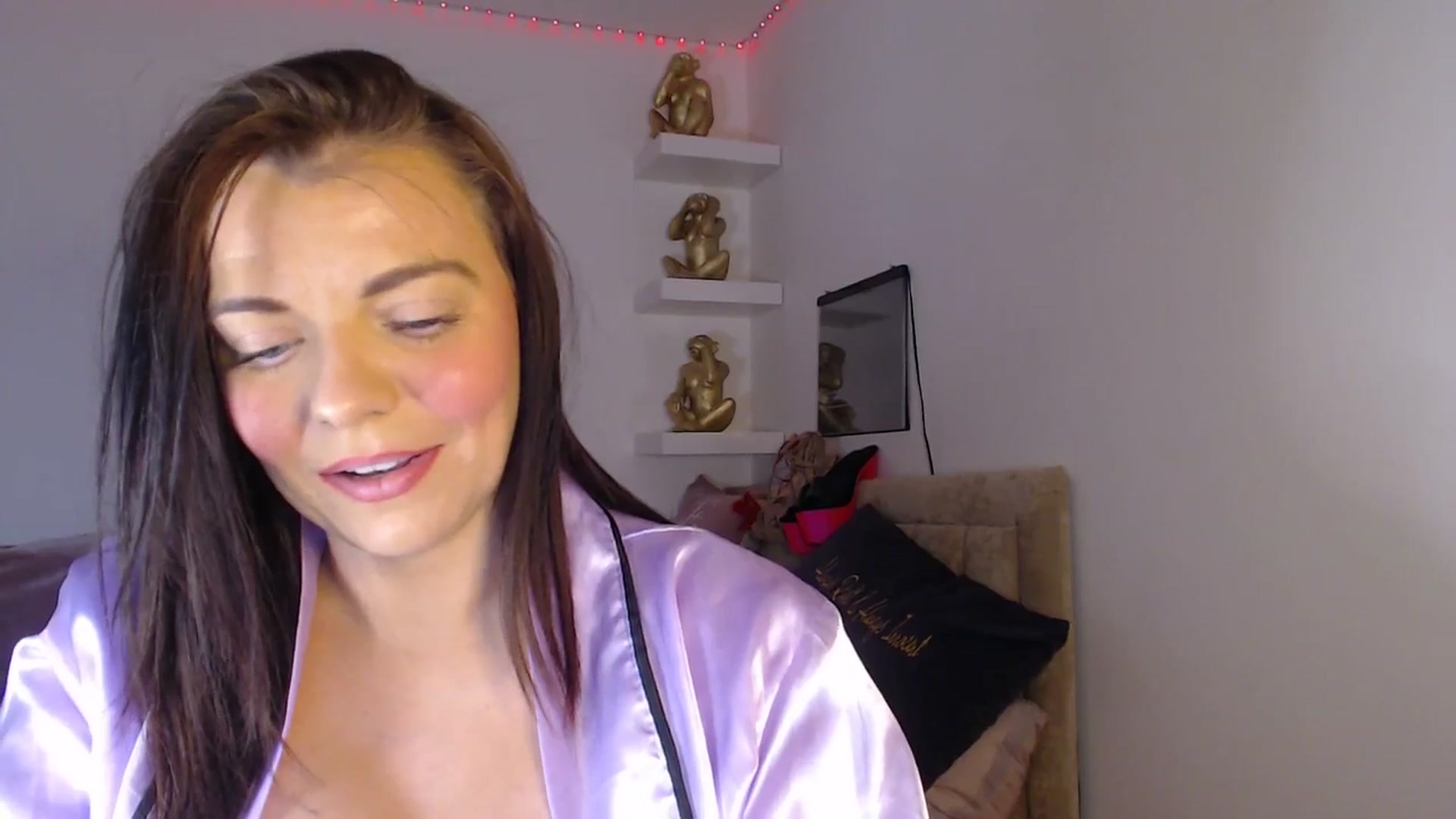 Gallery image thumbnail from innocentSamx's myfreecams stream on, 04/11/2025, 16:19 image 16 of 20