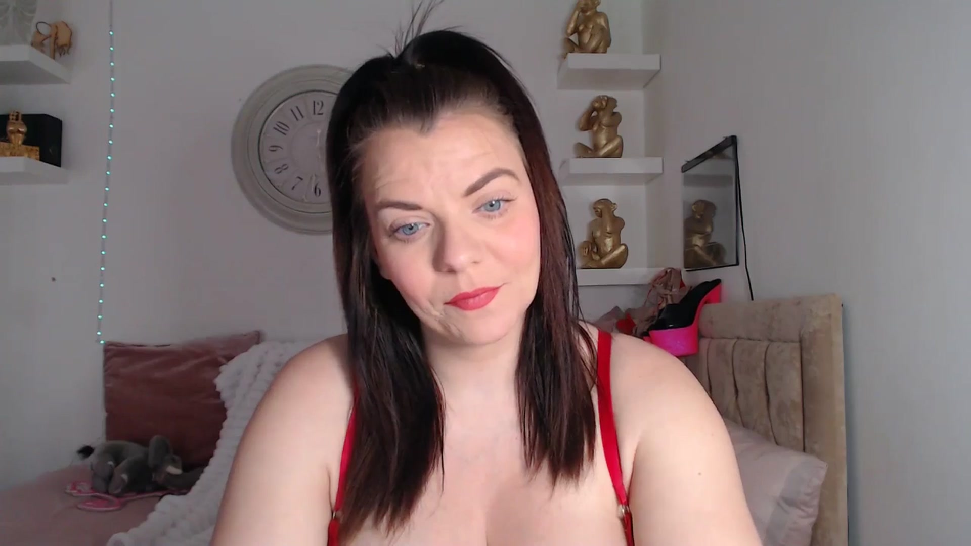 Gallery image thumbnail from innocentSamx's myfreecams stream on, 04/14/2025, 10:07 image 3 of 20