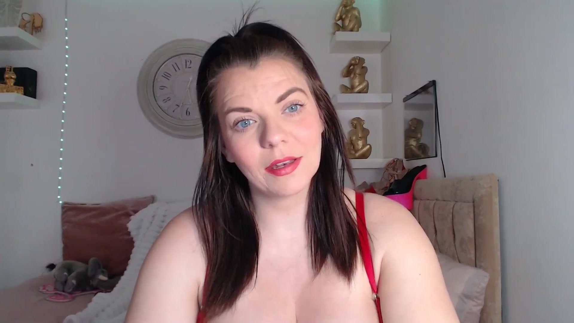Gallery image thumbnail from innocentSamx's myfreecams stream on, 04/14/2025, 10:07 image 5 of 20