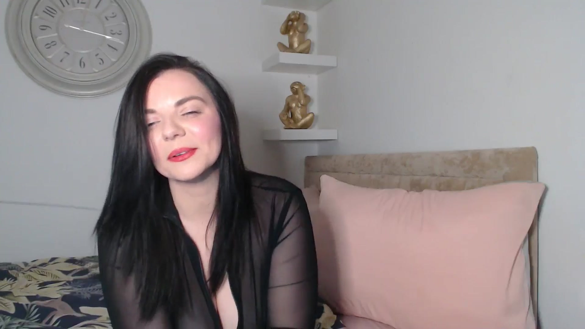 Gallery image thumbnail from innocentSamx's myfreecams stream on, 11/22/2025, 13:18 image 6 of 20