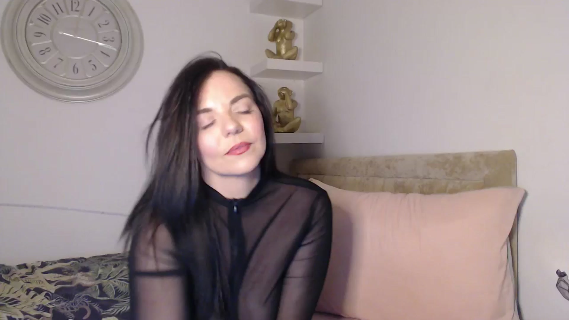Gallery image thumbnail from innocentSamx's myfreecams stream on, 11/22/2025, 14:36 image 16 of 20
