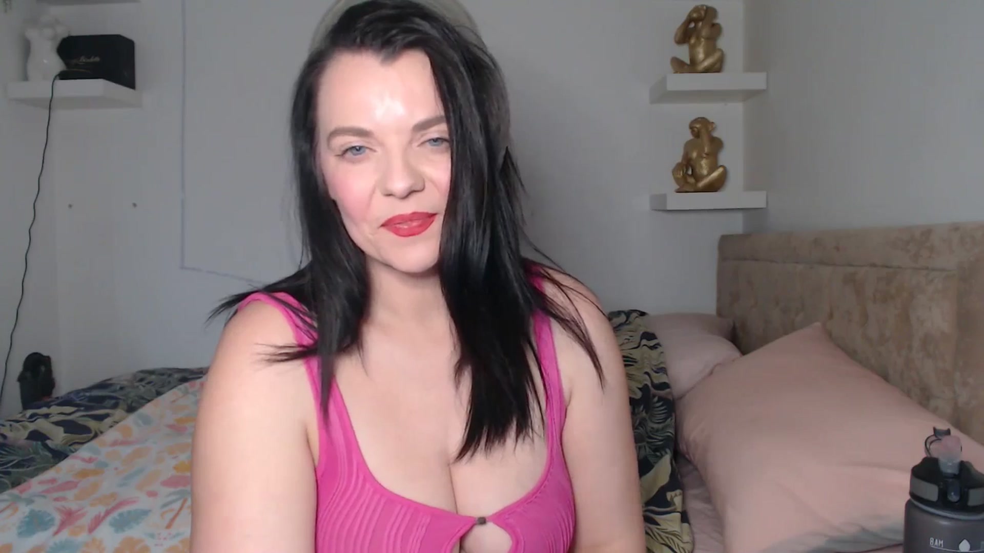 Gallery image thumbnail from innocentSamx's myfreecams stream on, 11/23/2025, 12:53 image 6 of 20