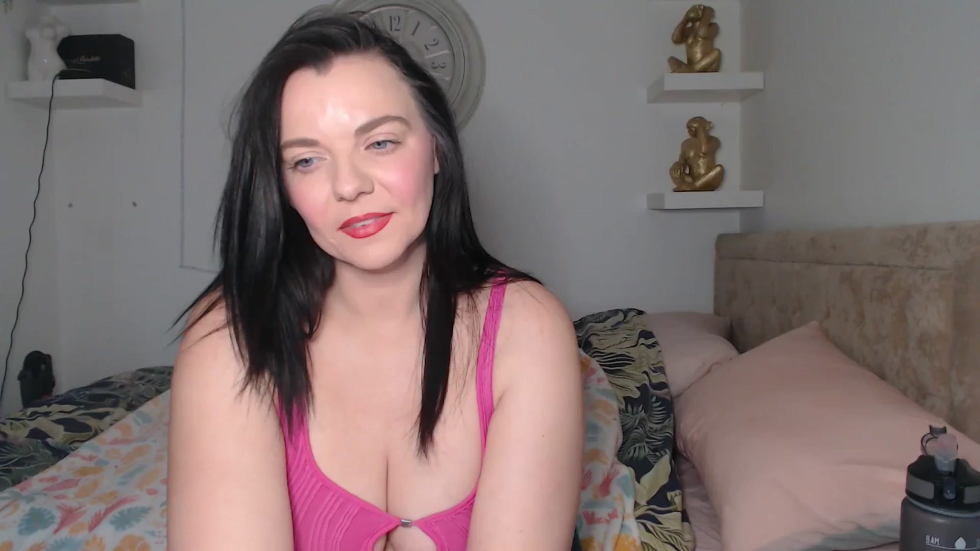 Gallery image thumbnail from innocentSamx's myfreecams stream on, 11/23/2025, 12:53 image 17 of 20