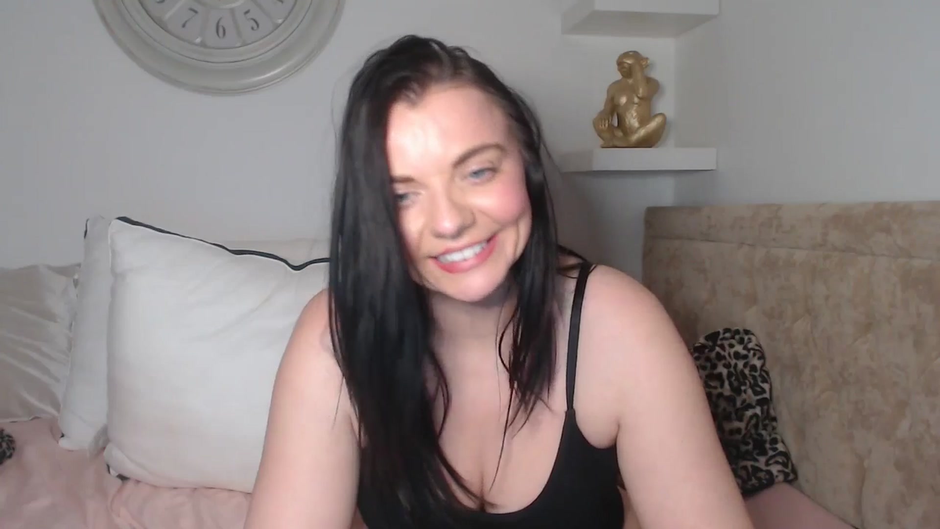 Gallery image thumbnail from innocentSamx's myfreecams stream on, 02/07/2026, 18:36 image 14 of 20