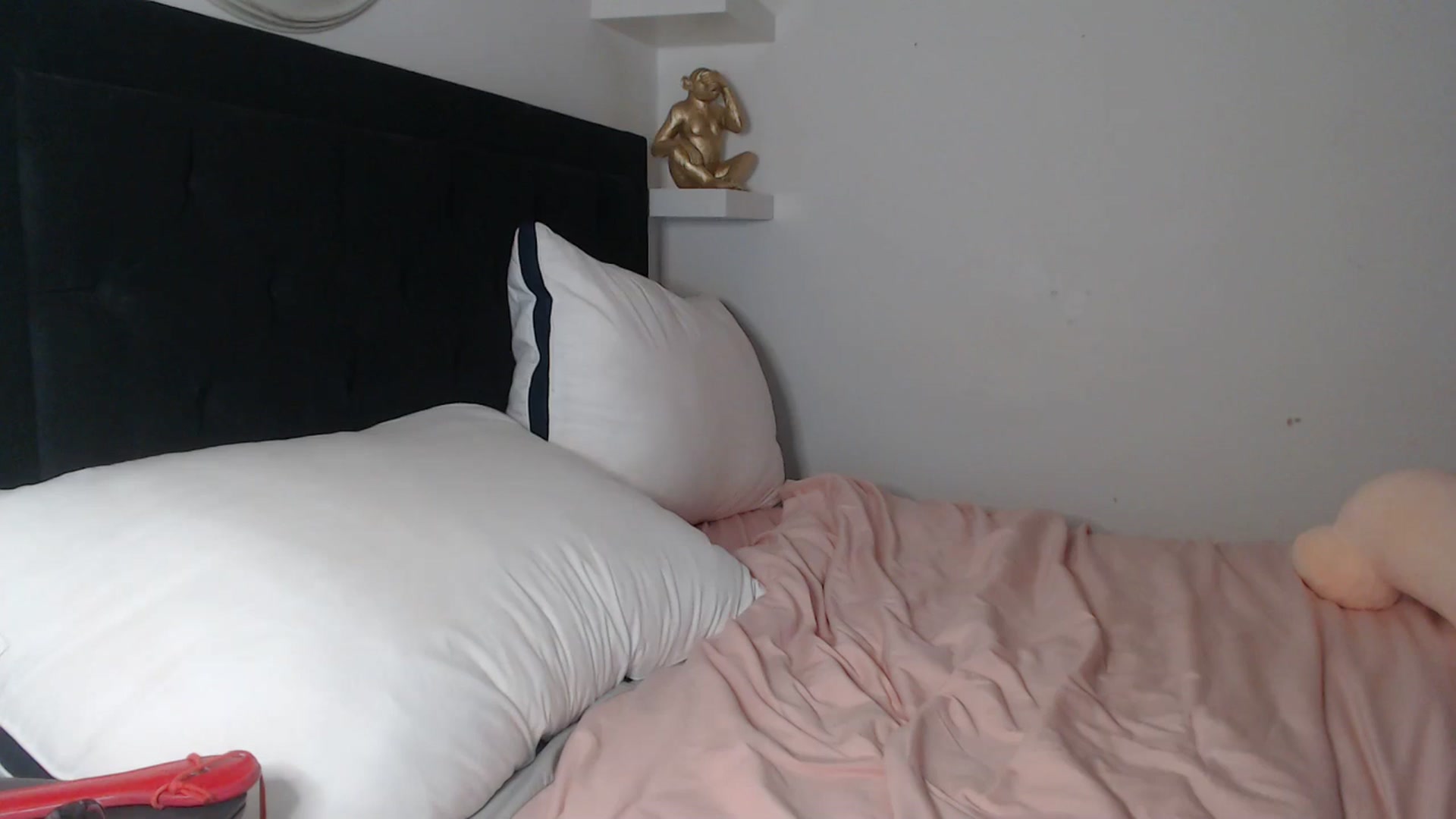 Gallery image thumbnail from innocentSamx's myfreecams stream on, 03/05/2026, 13:44 image 15 of 20