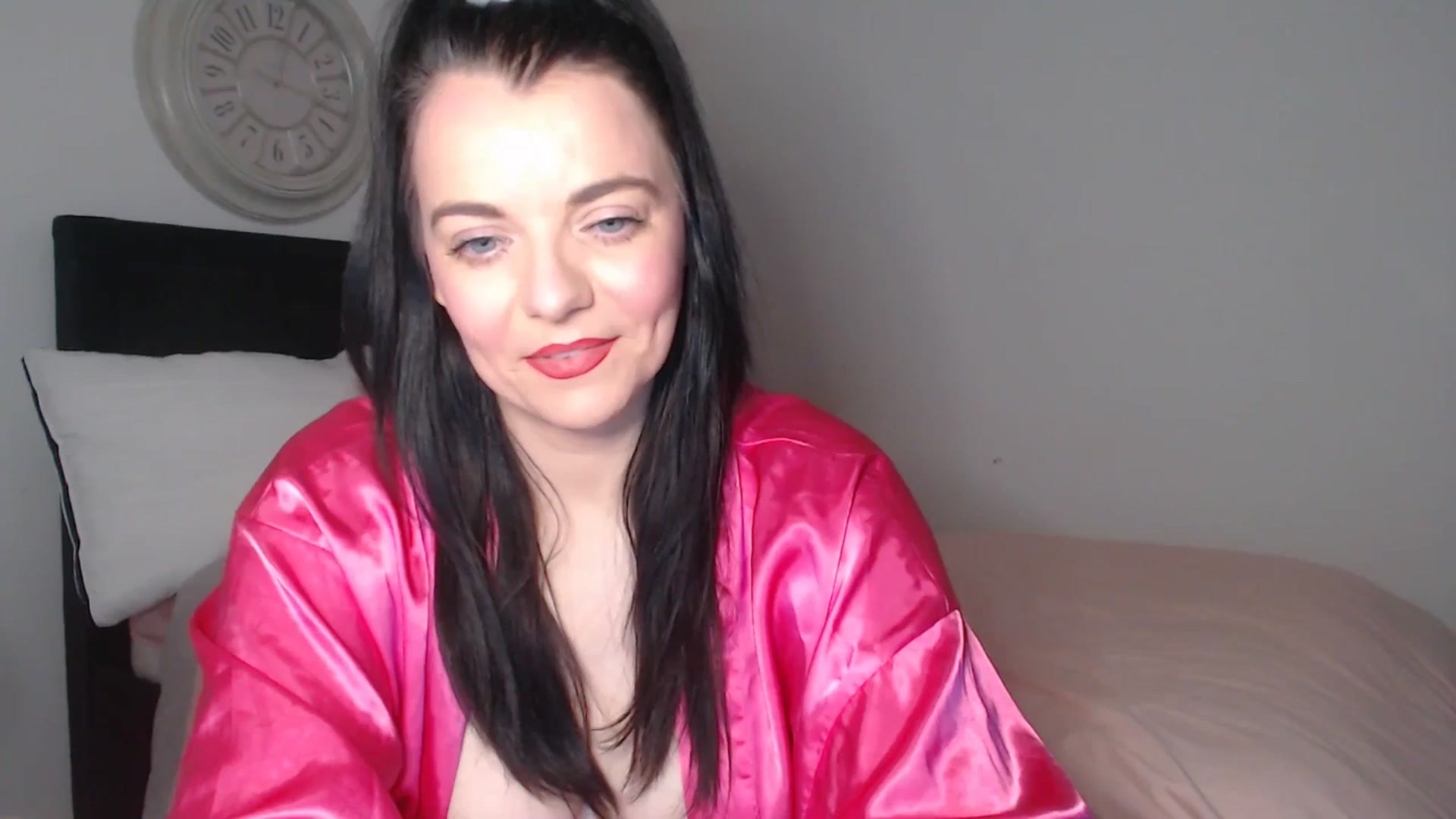 Gallery image thumbnail from innocentSamx's myfreecams stream on, 03/11/2026, 12:11 image 6 of 20