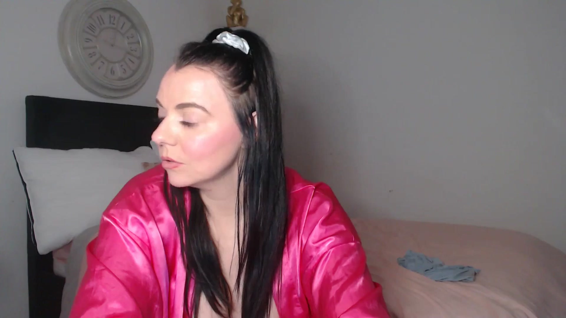 Gallery image thumbnail from innocentSamx's myfreecams stream on, 03/11/2026, 15:32 image 10 of 20