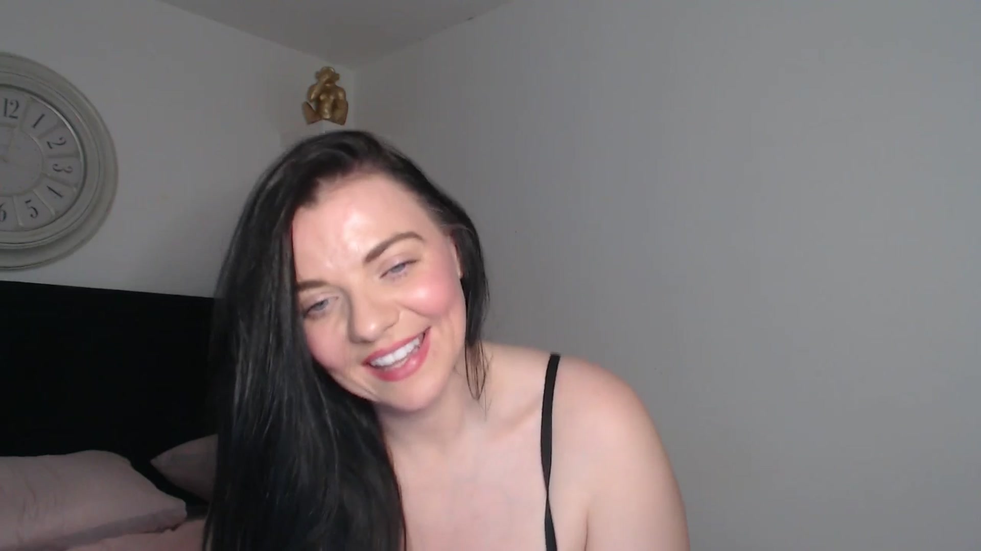 Gallery image thumbnail from innocentSamx's myfreecams stream on, 03/12/2026, 14:25 image 15 of 20