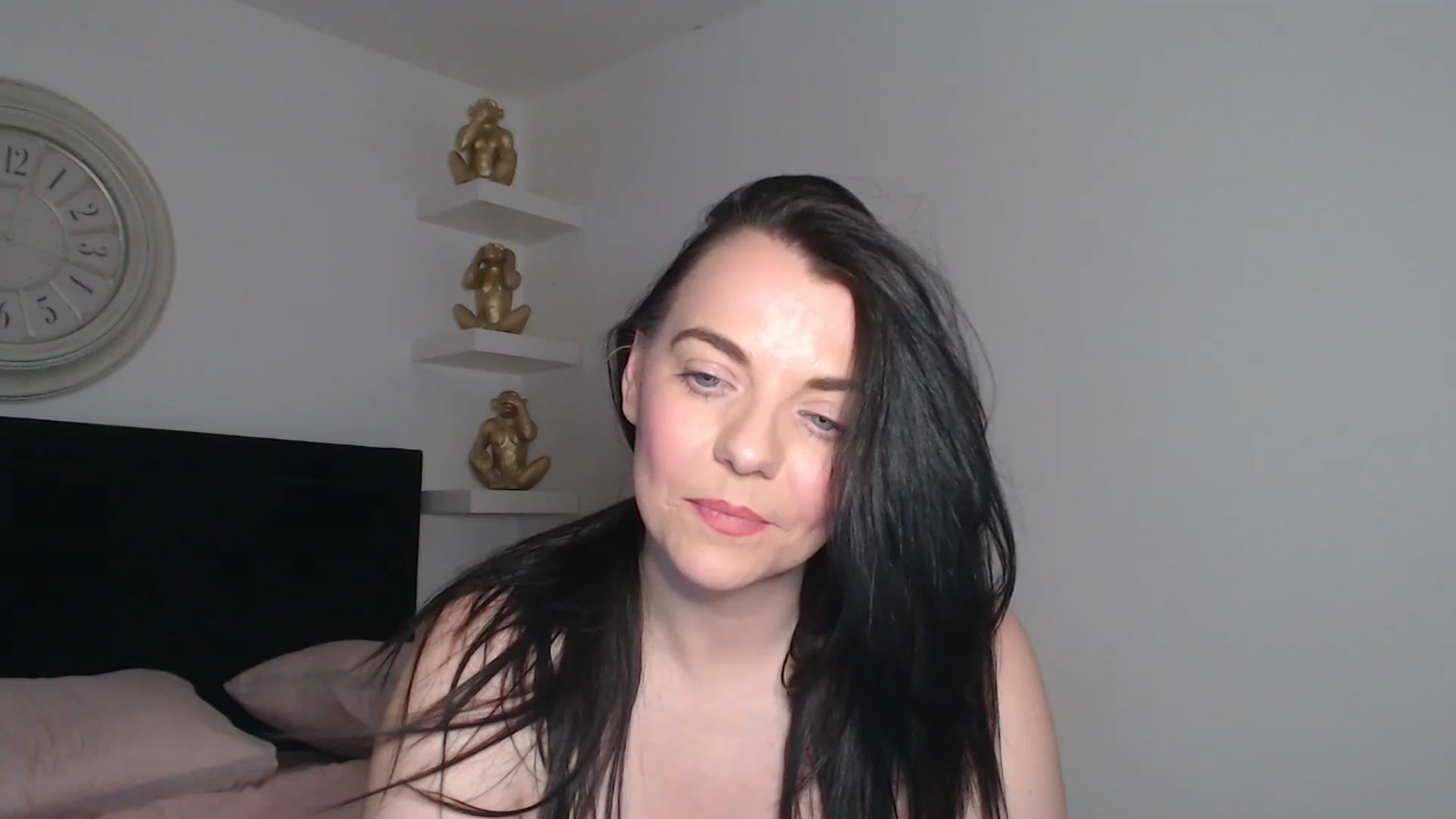 Gallery image thumbnail from innocentSamx's myfreecams stream on, 03/12/2026, 14:25 image 10 of 20