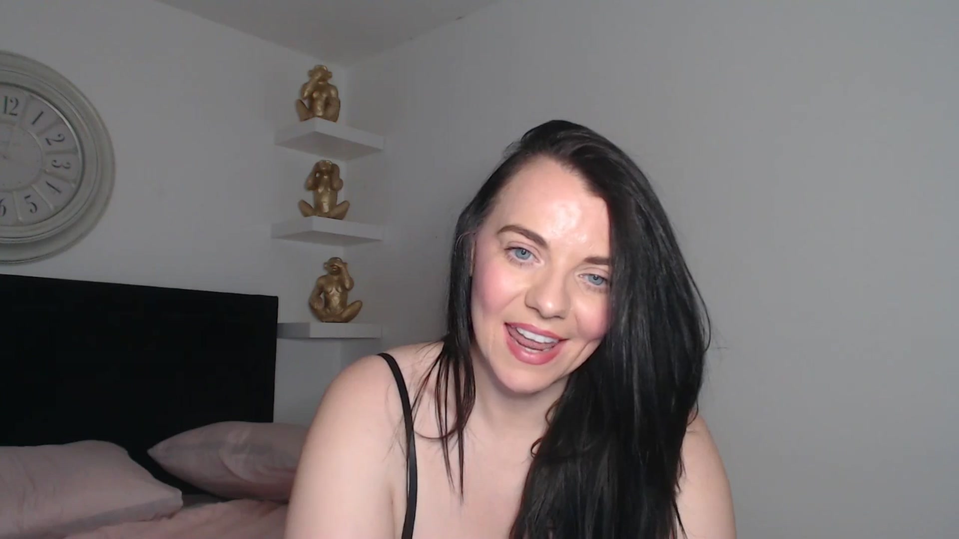 Gallery image thumbnail from innocentSamx's myfreecams stream on, 03/12/2026, 14:25 image 12 of 20