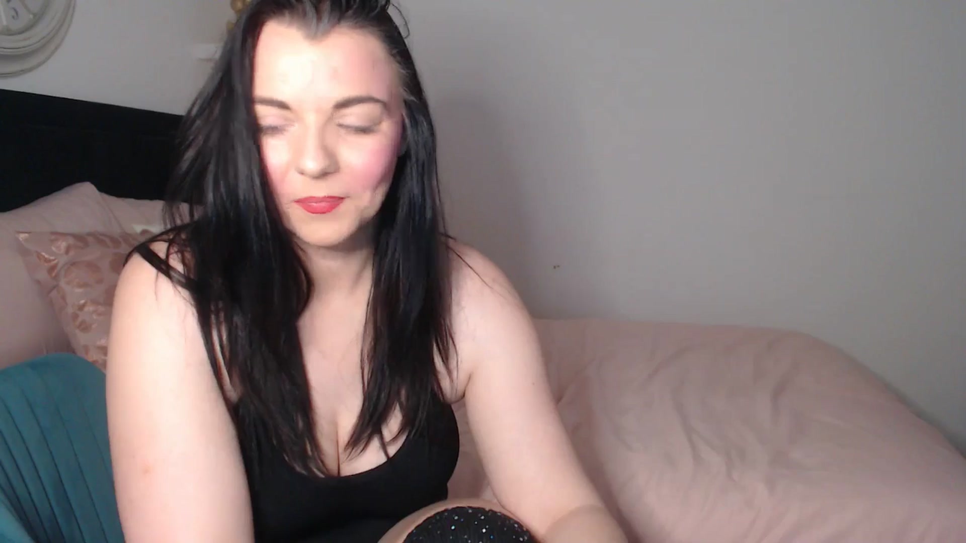 Gallery image thumbnail from innocentSamx's myfreecams stream on, 03/18/2026, 12:17 image 5 of 20