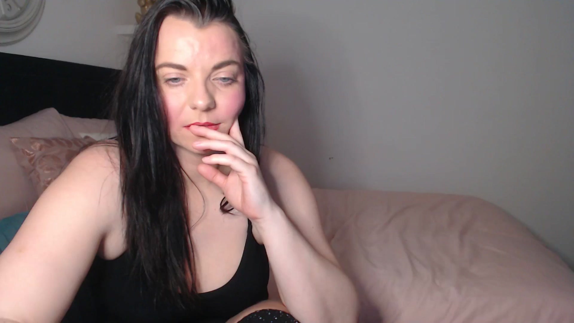 Gallery image thumbnail from innocentSamx's myfreecams stream on, 03/18/2026, 12:17 image 15 of 20