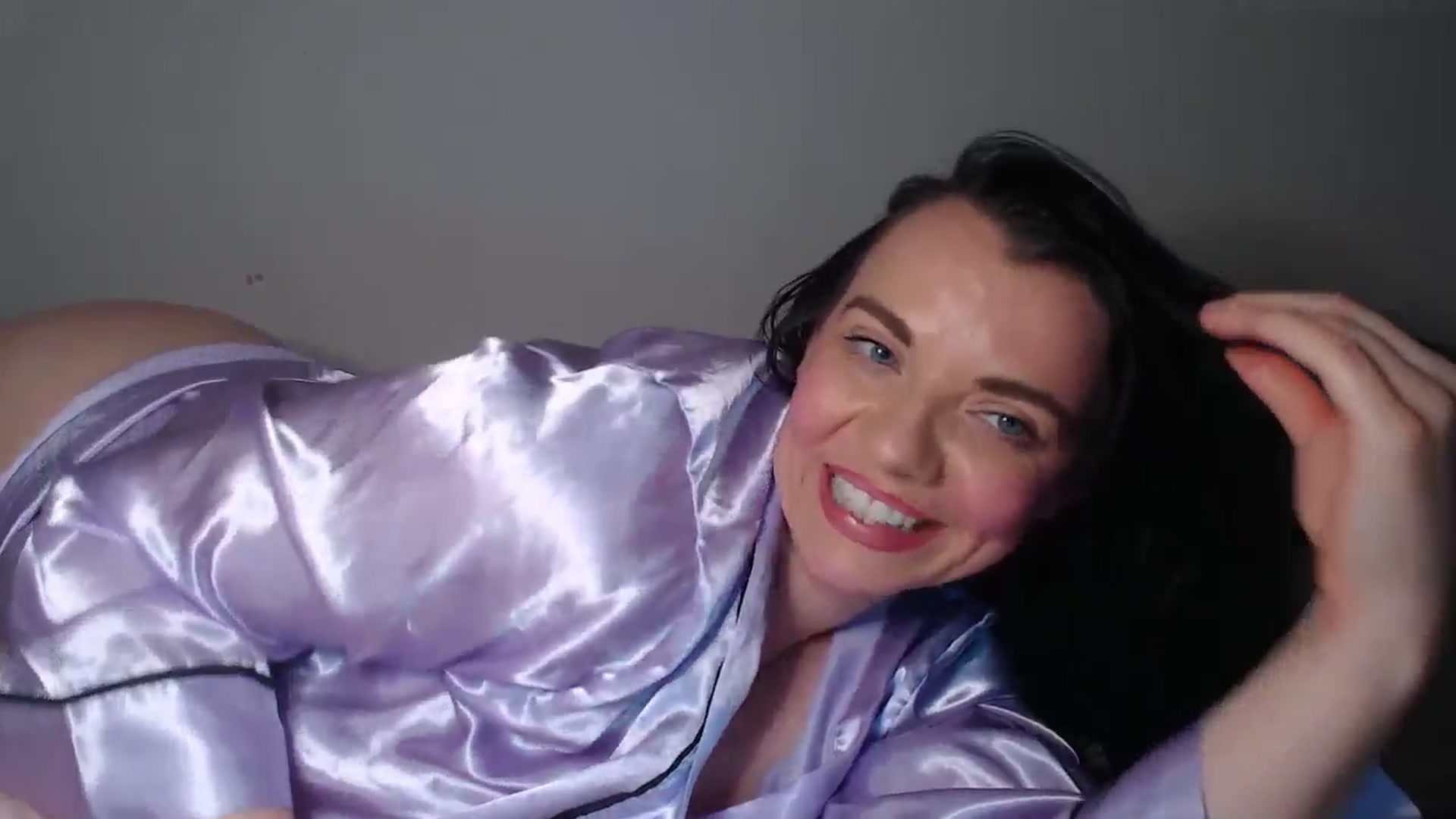 Gallery image thumbnail from innocentSamx's myfreecams stream on, 03/18/2026, 16:55 image 10 of 20